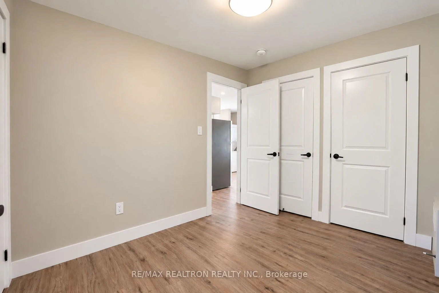 Photo 22 of 212 Little Avenue, Barrie, Allandale Heights — HOMEH