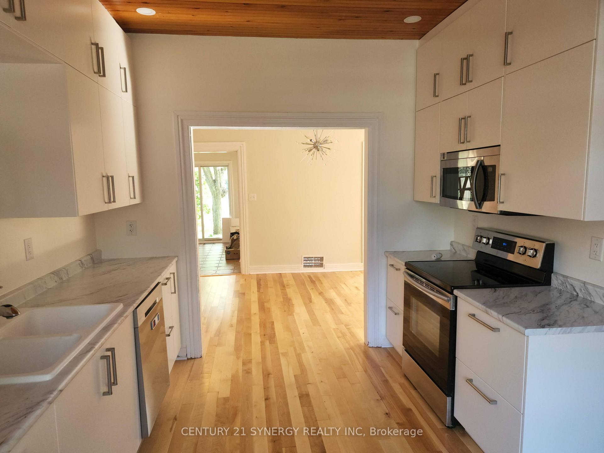 Photo 7 of 18 Wilton Crescent, Ottawa, Glebe — HOMEH