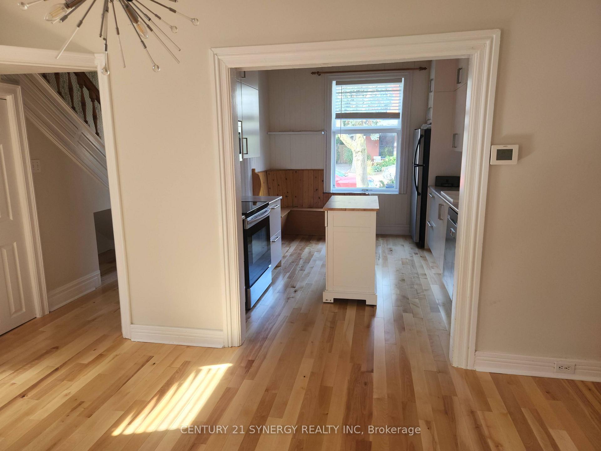 Photo 12 of 18 Wilton Crescent, Ottawa, Glebe — HOMEH
