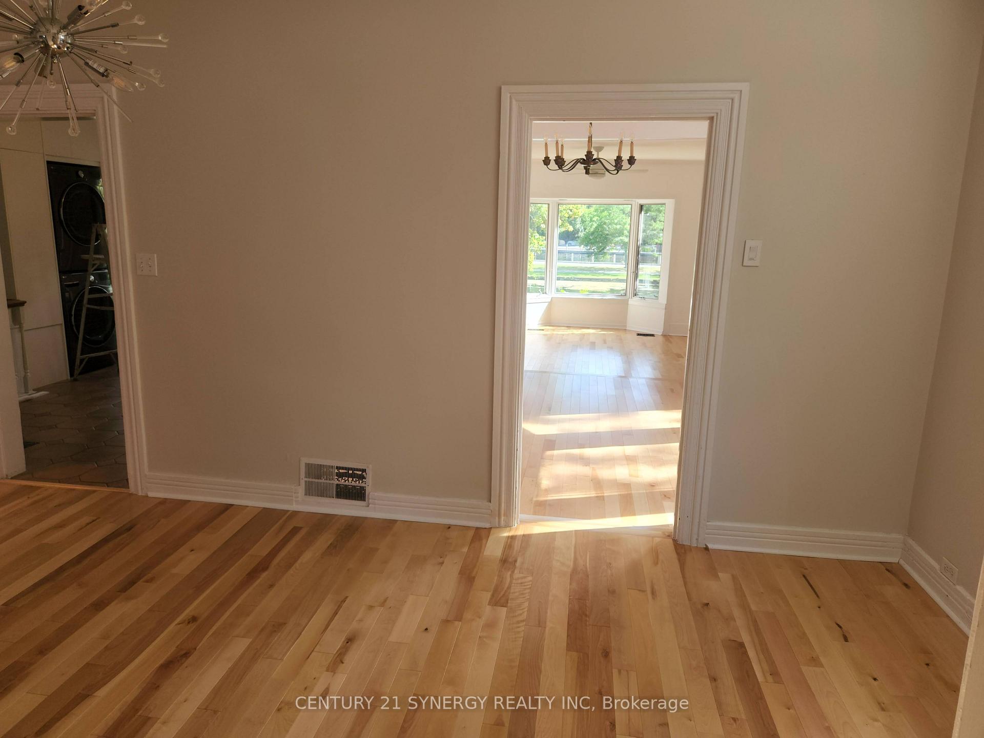 Photo 16 of 18 Wilton Crescent, Ottawa, Glebe — HOMEH