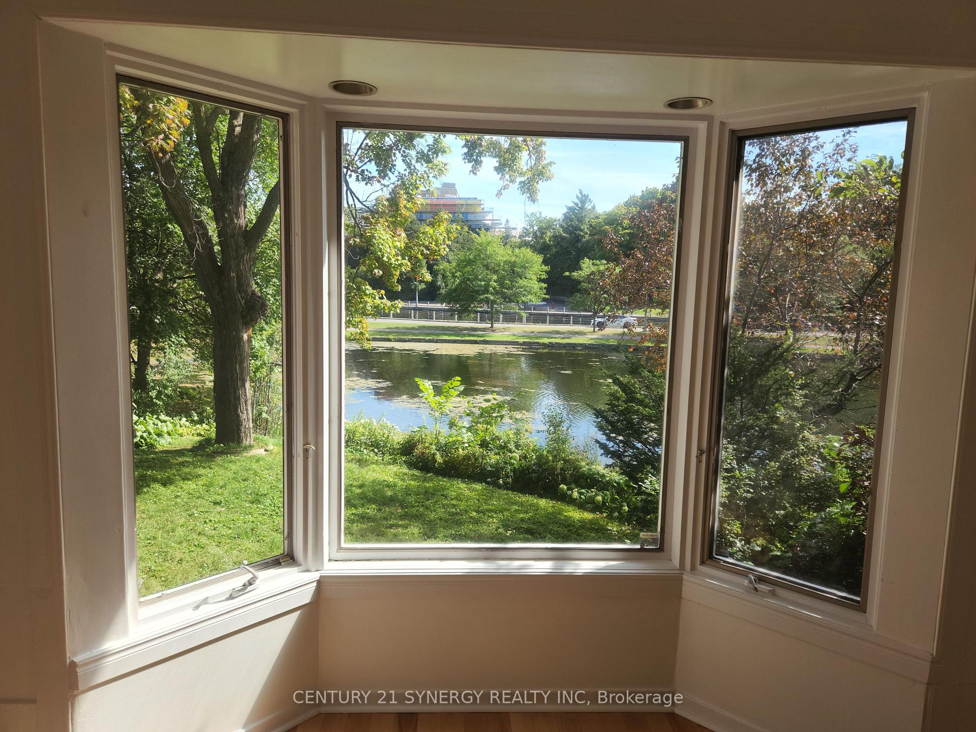 Photo 27 of 18 Wilton Crescent, Ottawa, Glebe — HOMEH