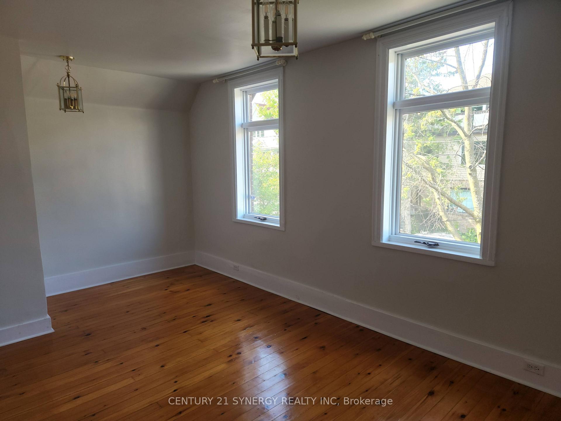 Photo 37 of 18 Wilton Crescent, Ottawa, Glebe — HOMEH