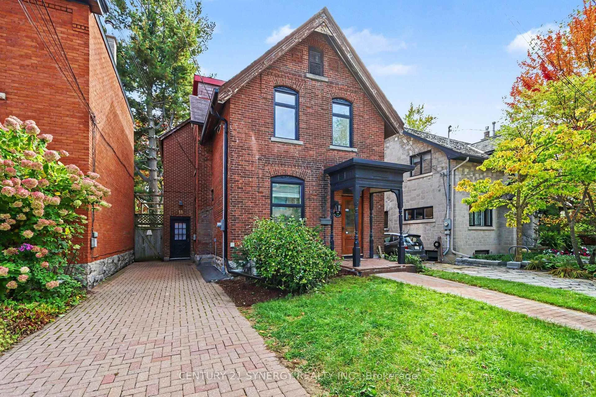 Photo 1 of 18 Wilton Crescent, Ottawa, Glebe — HOMEH