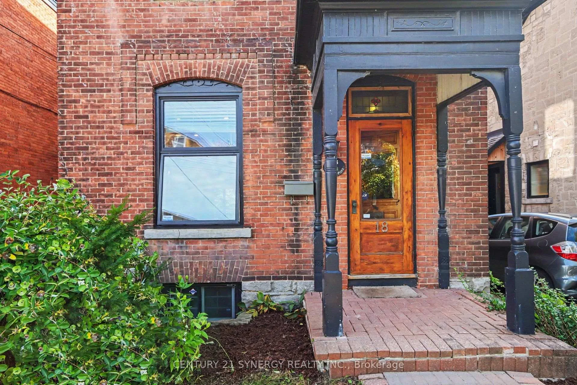 Photo 6 of 18 Wilton Crescent, Ottawa, Glebe — HOMEH
