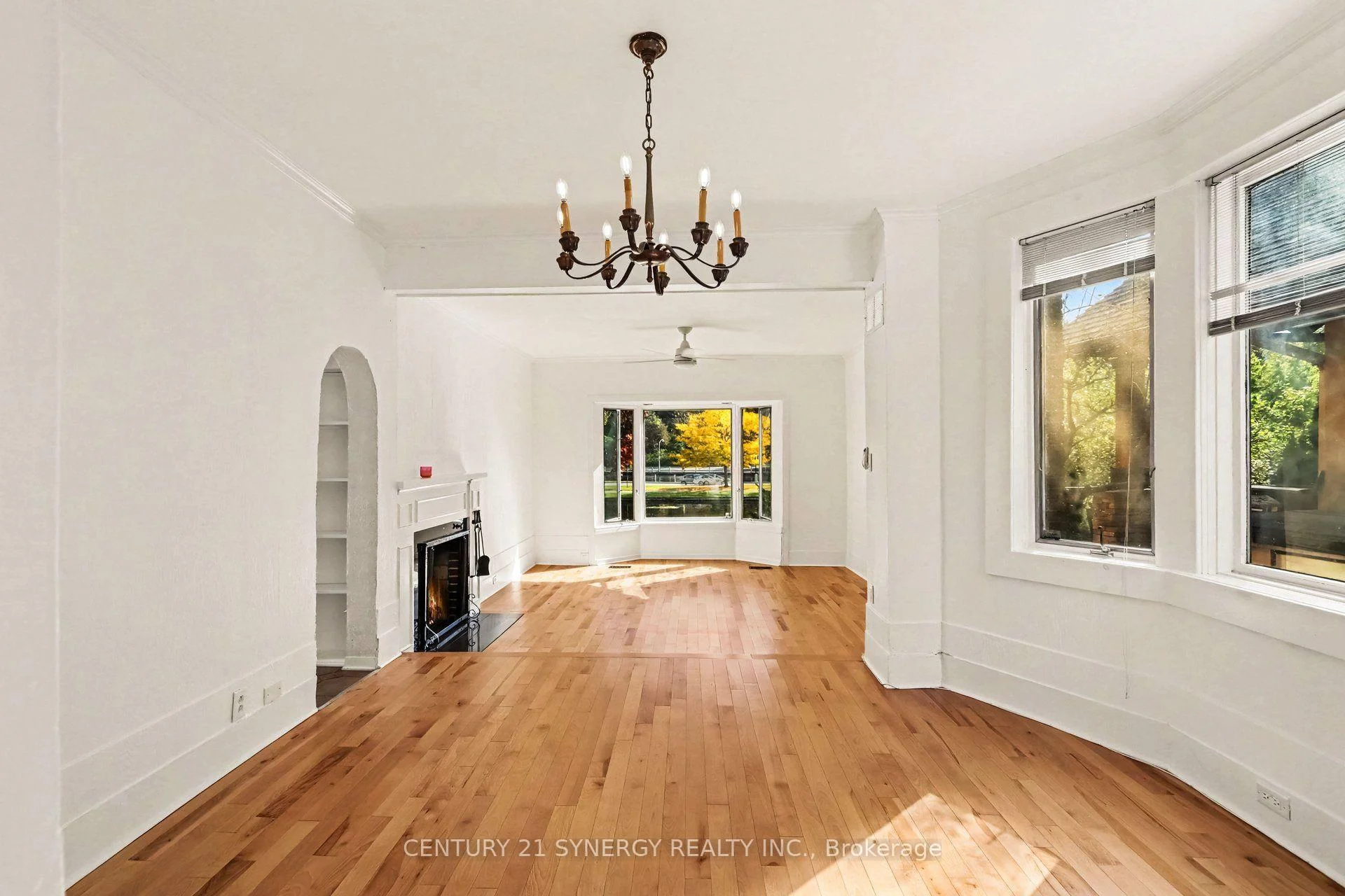 Photo 21 of 18 Wilton Crescent, Ottawa, Glebe — HOMEH