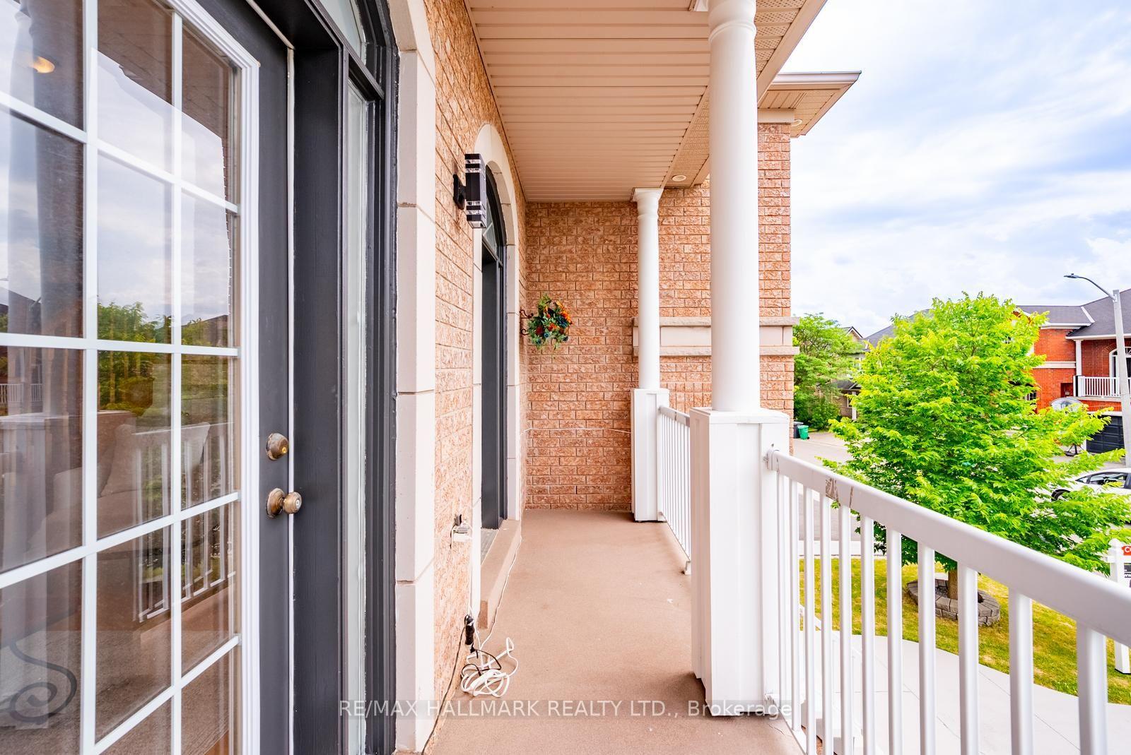 Photo 16 of 9 Flatbush Lane, Brampton, Fletcher's Meadow — HOMEH