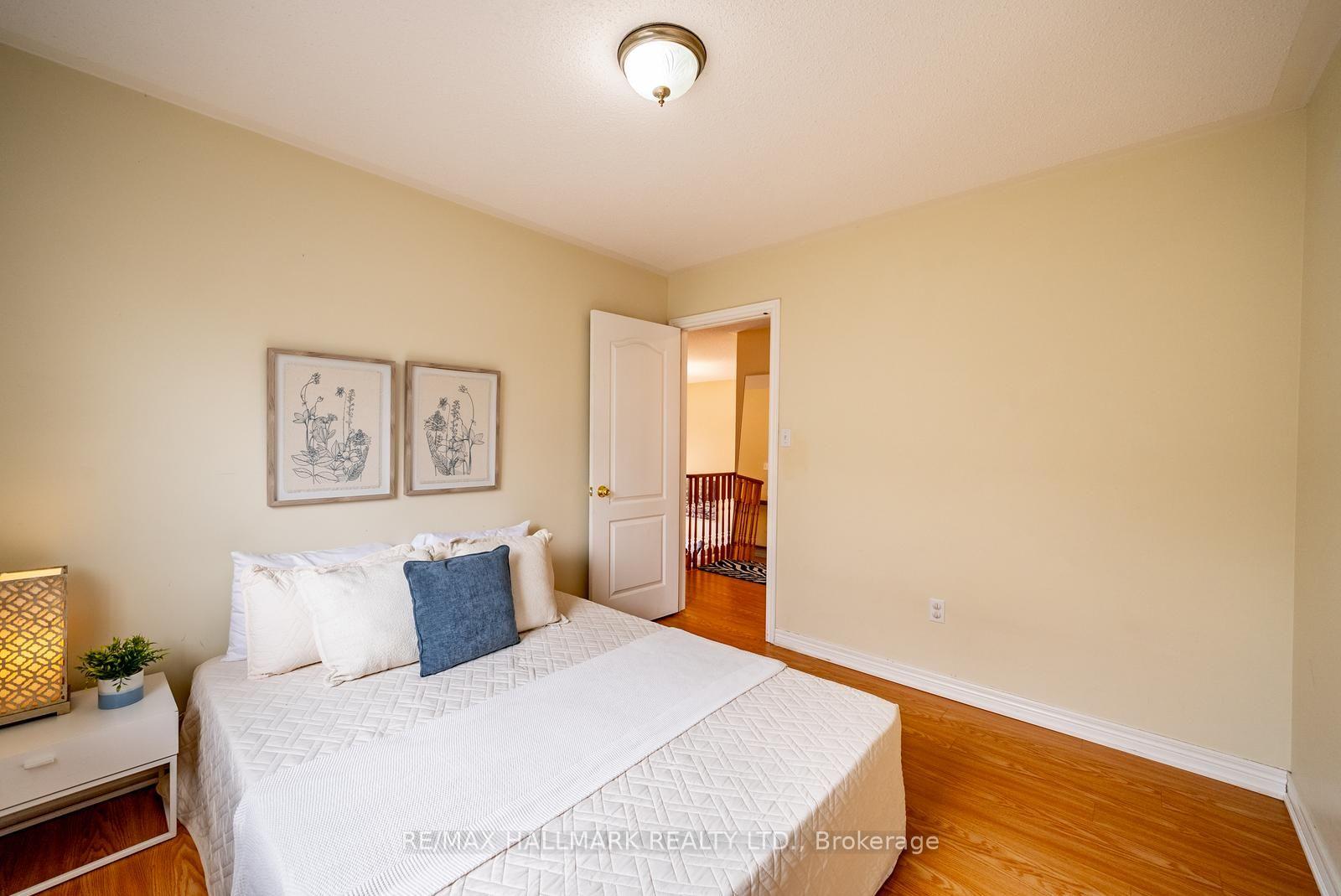 Photo 19 of 9 Flatbush Lane, Brampton, Fletcher's Meadow — HOMEH
