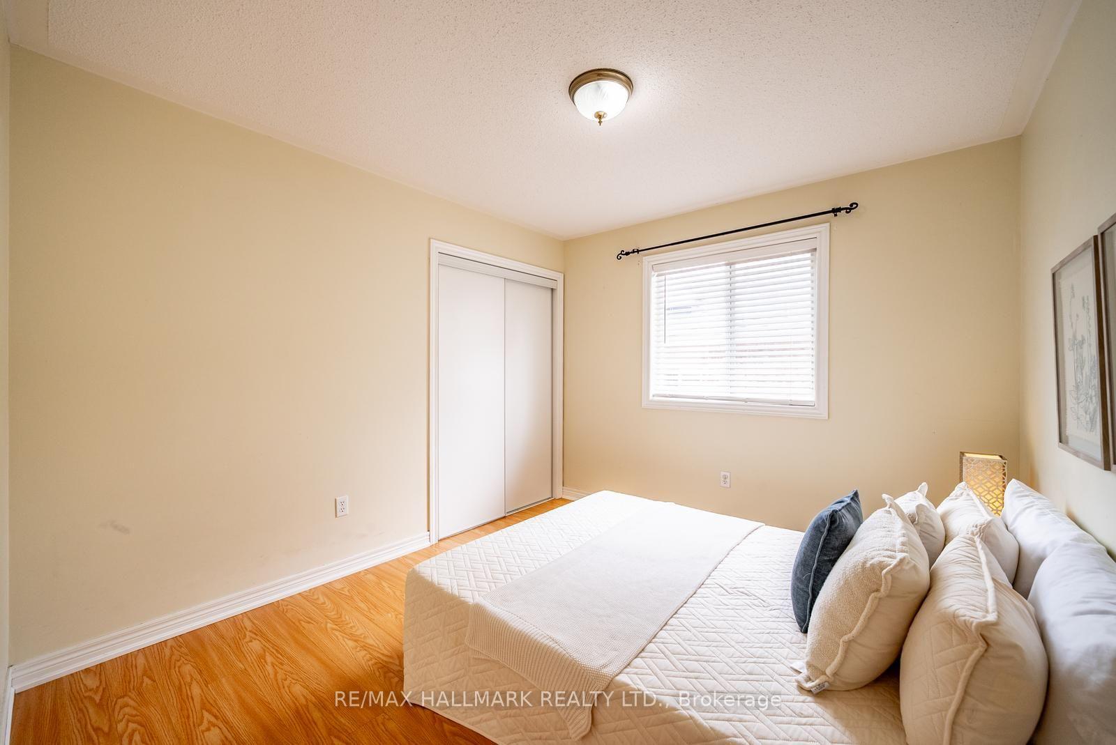Photo 20 of 9 Flatbush Lane, Brampton, Fletcher's Meadow — HOMEH