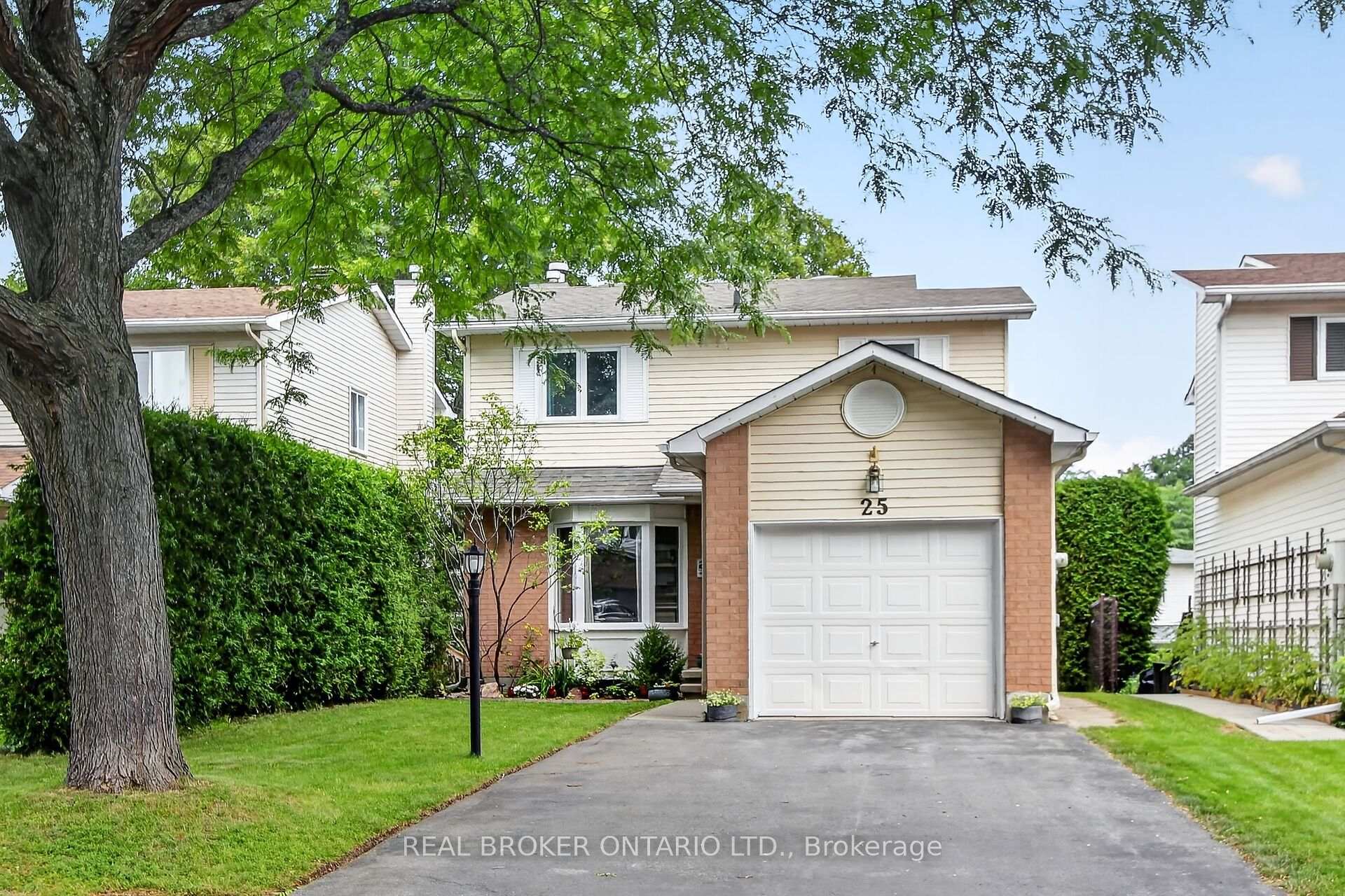 Photo 2 of 25 Moresby Drive, Ottawa, Kanata - Bridlewood — HOMEH
