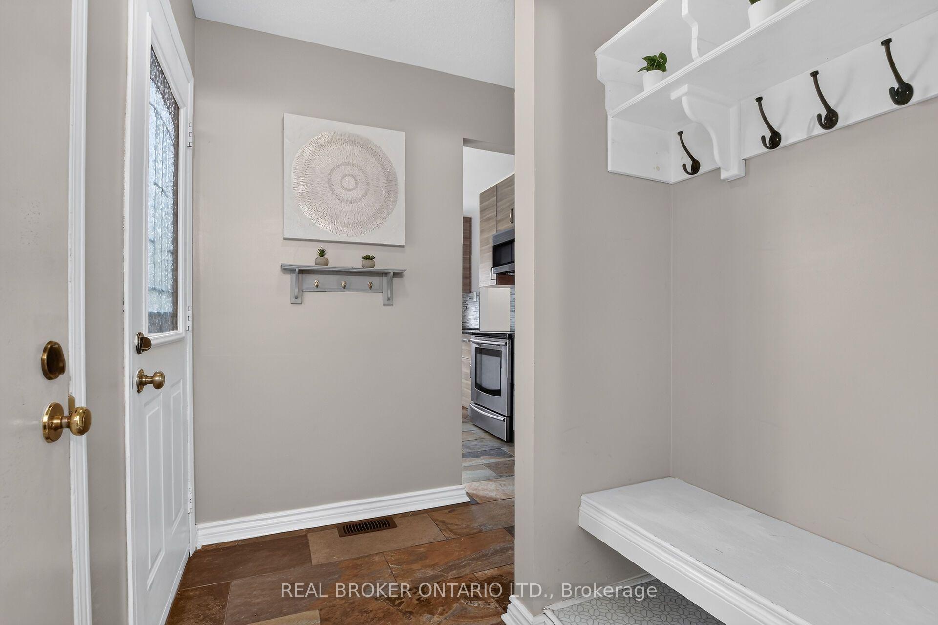 Photo 4 of 25 Moresby Drive, Ottawa, Kanata - Bridlewood — HOMEH
