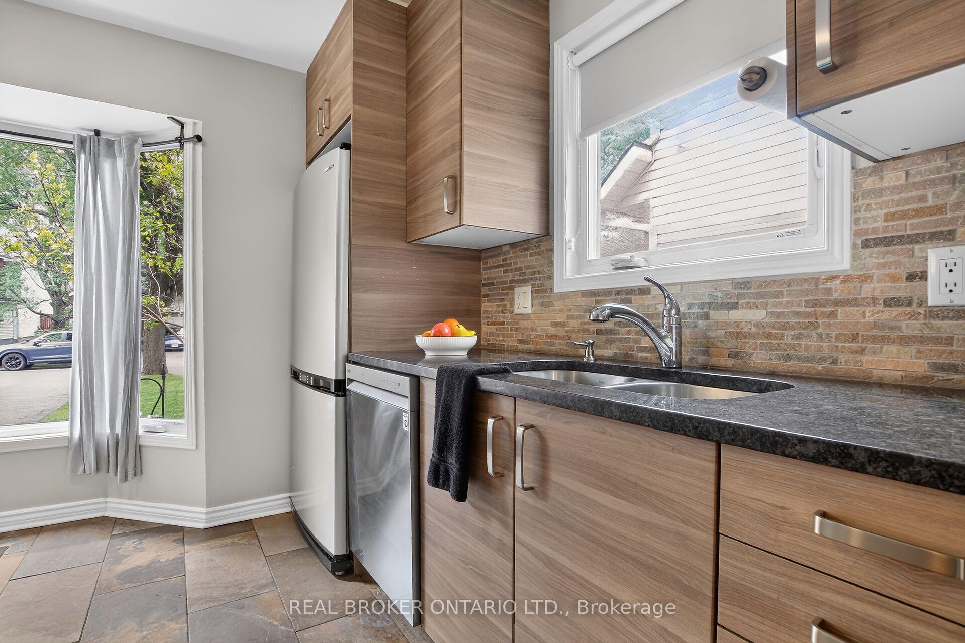 Photo 8 of 25 Moresby Drive, Ottawa, Kanata - Bridlewood — HOMEH
