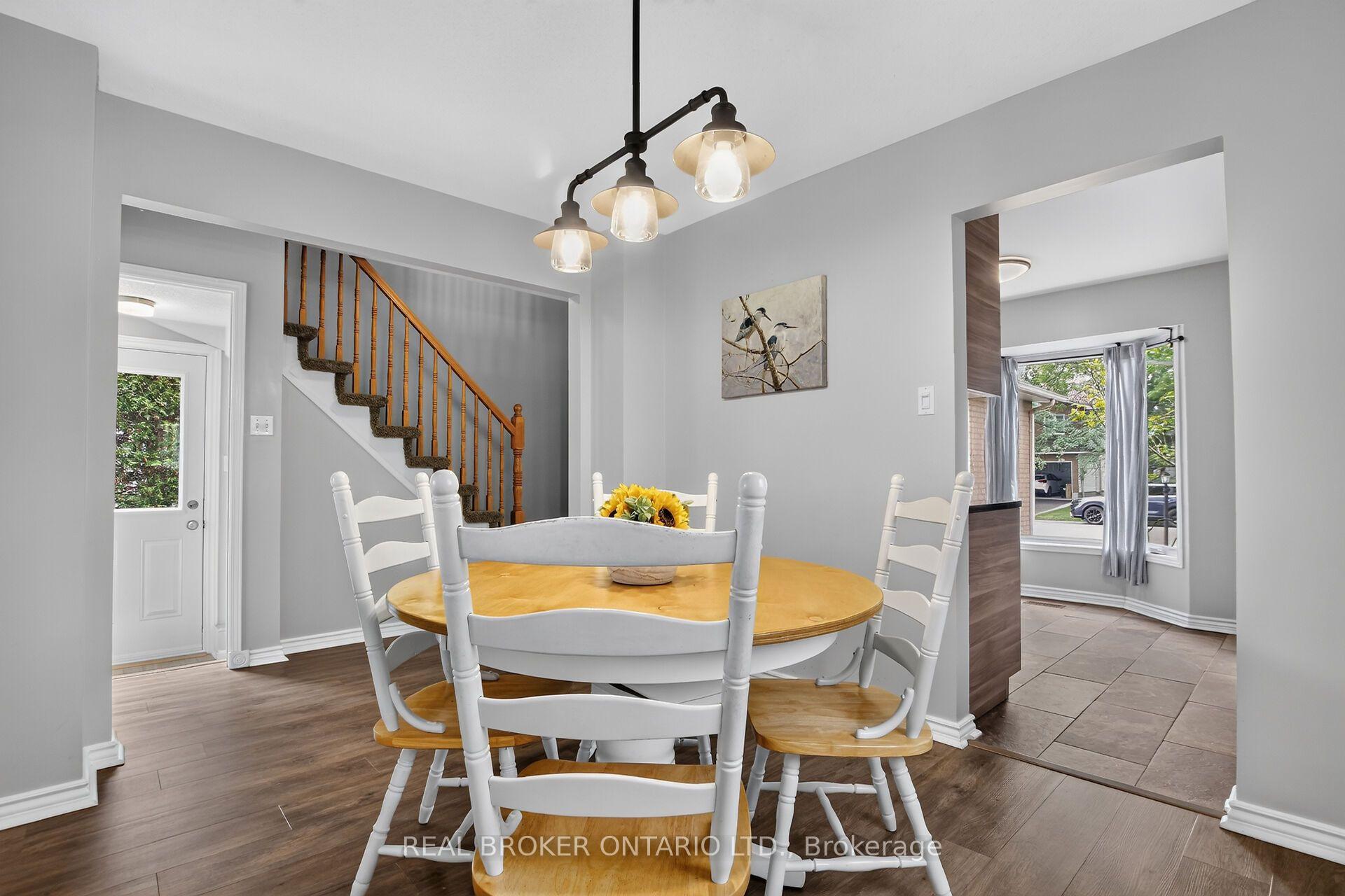 Photo 9 of 25 Moresby Drive, Ottawa, Kanata - Bridlewood — HOMEH