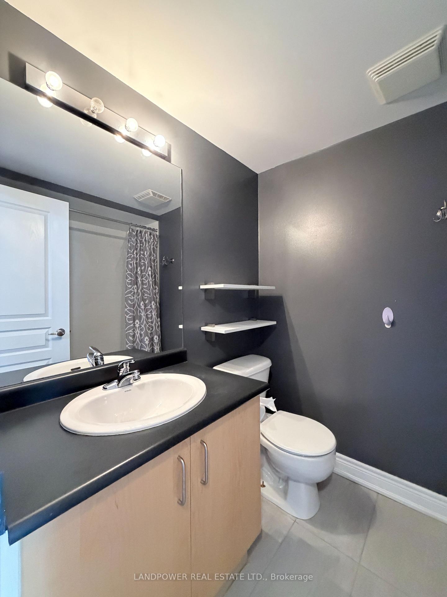 Photo 15 of 12 Fairhead Mews, Toronto, East End-Danforth — HOMEH
