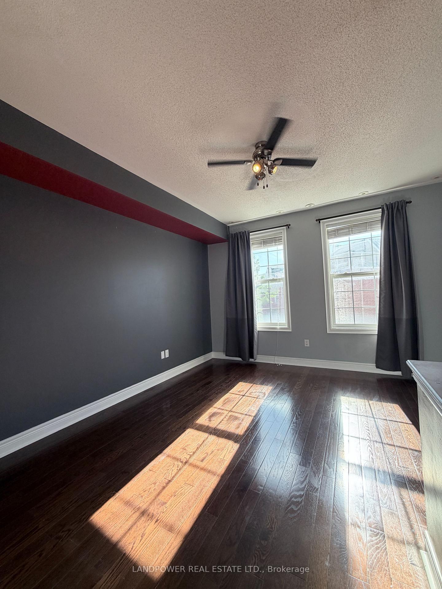 Photo 19 of 12 Fairhead Mews, Toronto, East End-Danforth — HOMEH