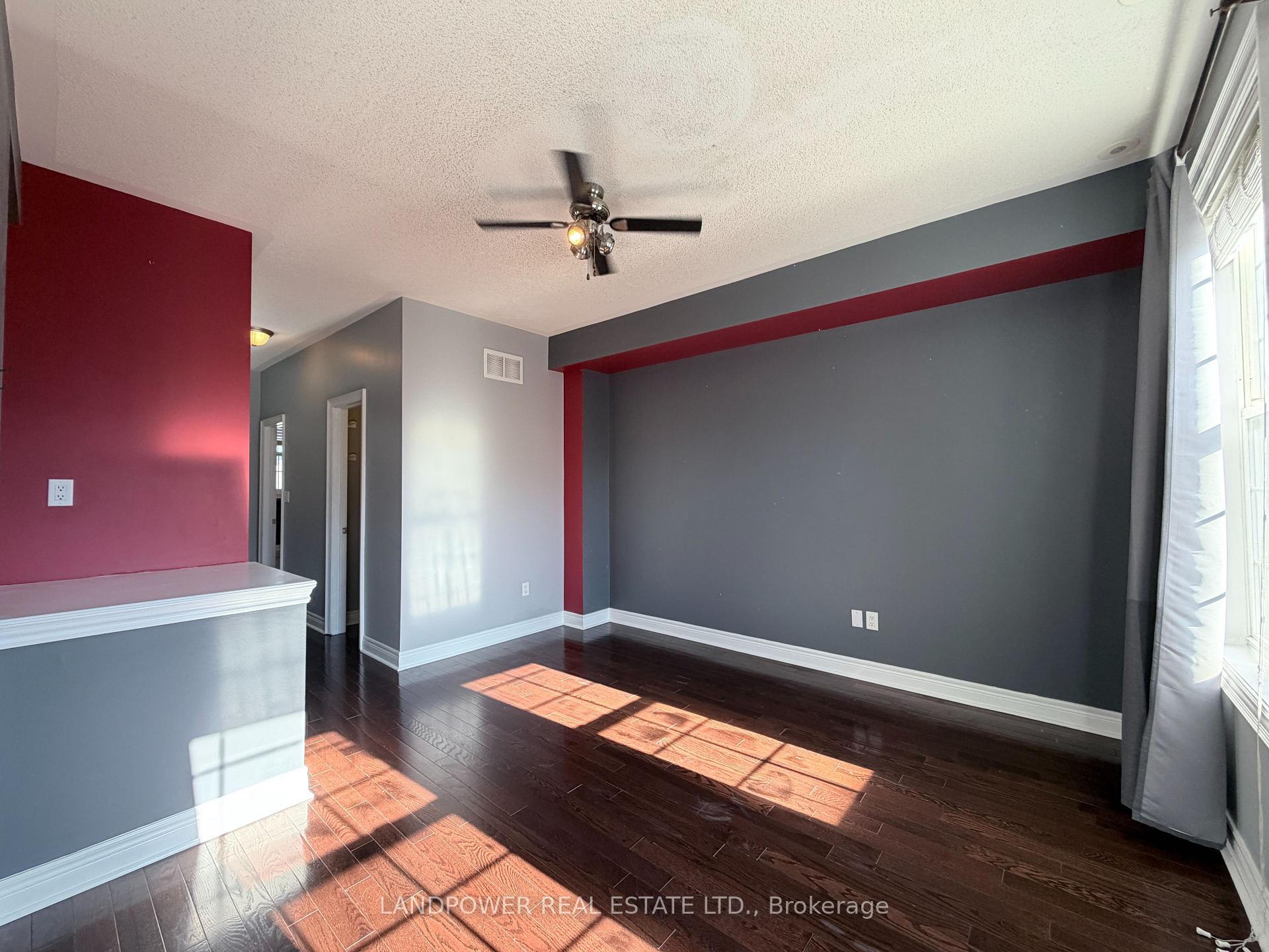 Photo 20 of 12 Fairhead Mews, Toronto, East End-Danforth — HOMEH