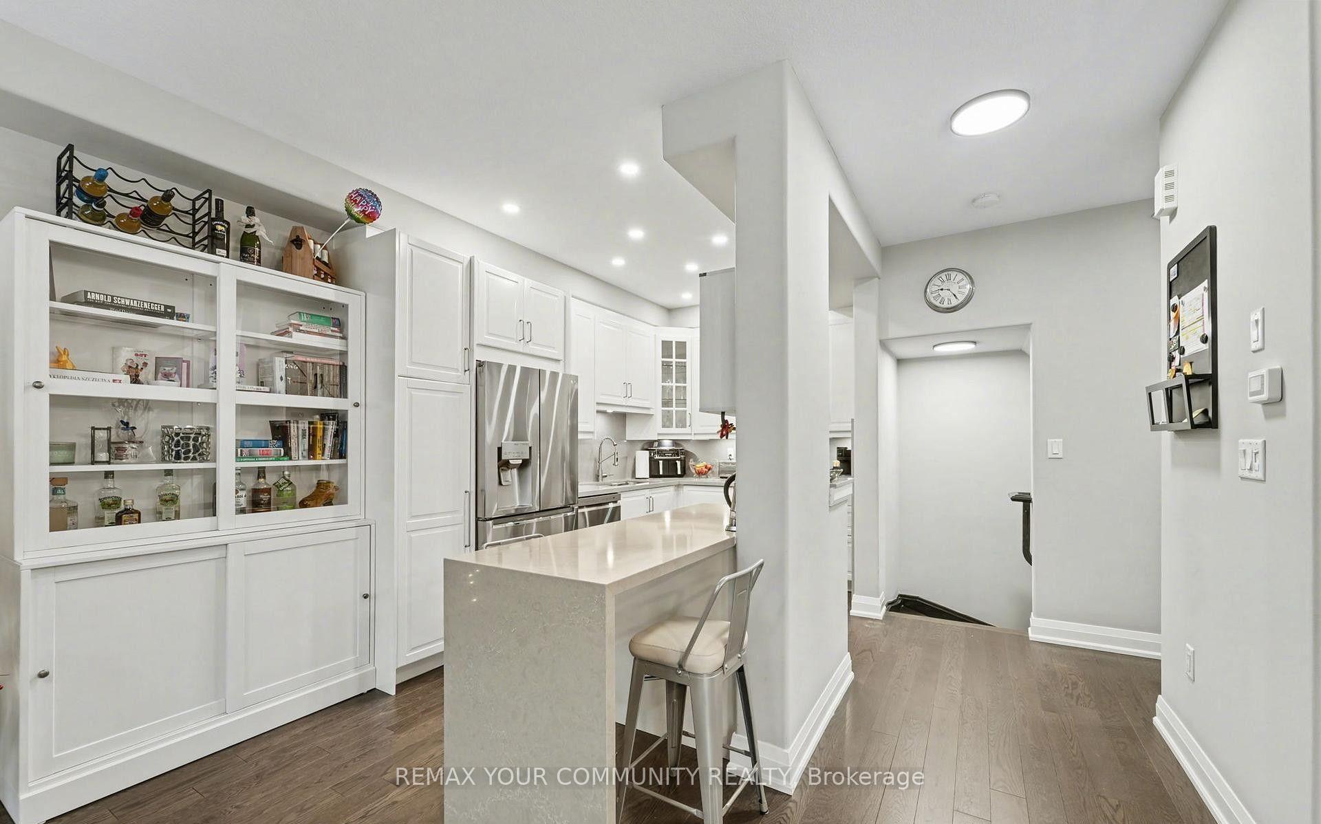 Photo 21 of Unit 49, 201 Westbank Trail, Hamilton, Stoney Creek Mountain — HOMEH