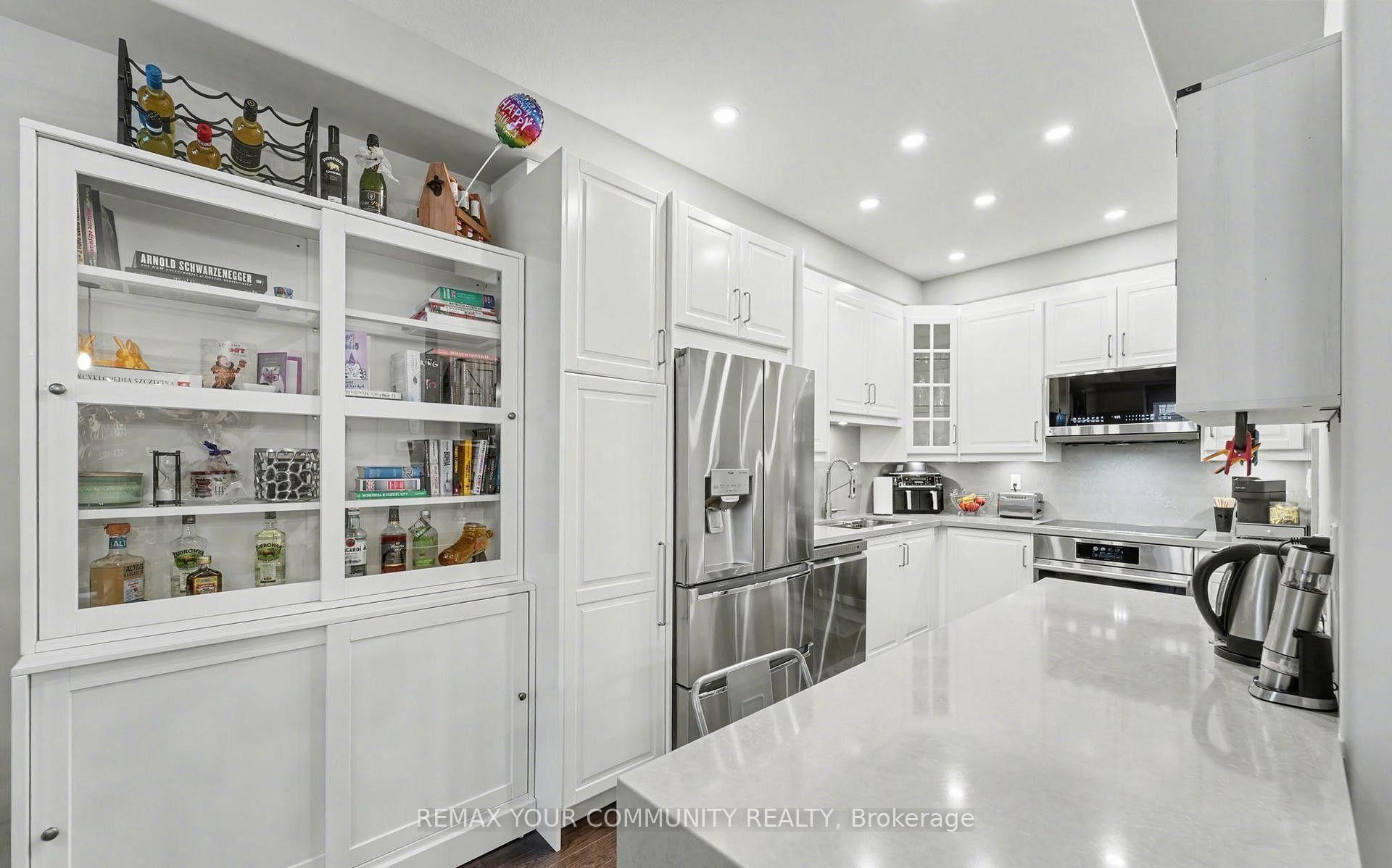 Photo 23 of Unit 49, 201 Westbank Trail, Hamilton, Stoney Creek Mountain — HOMEH