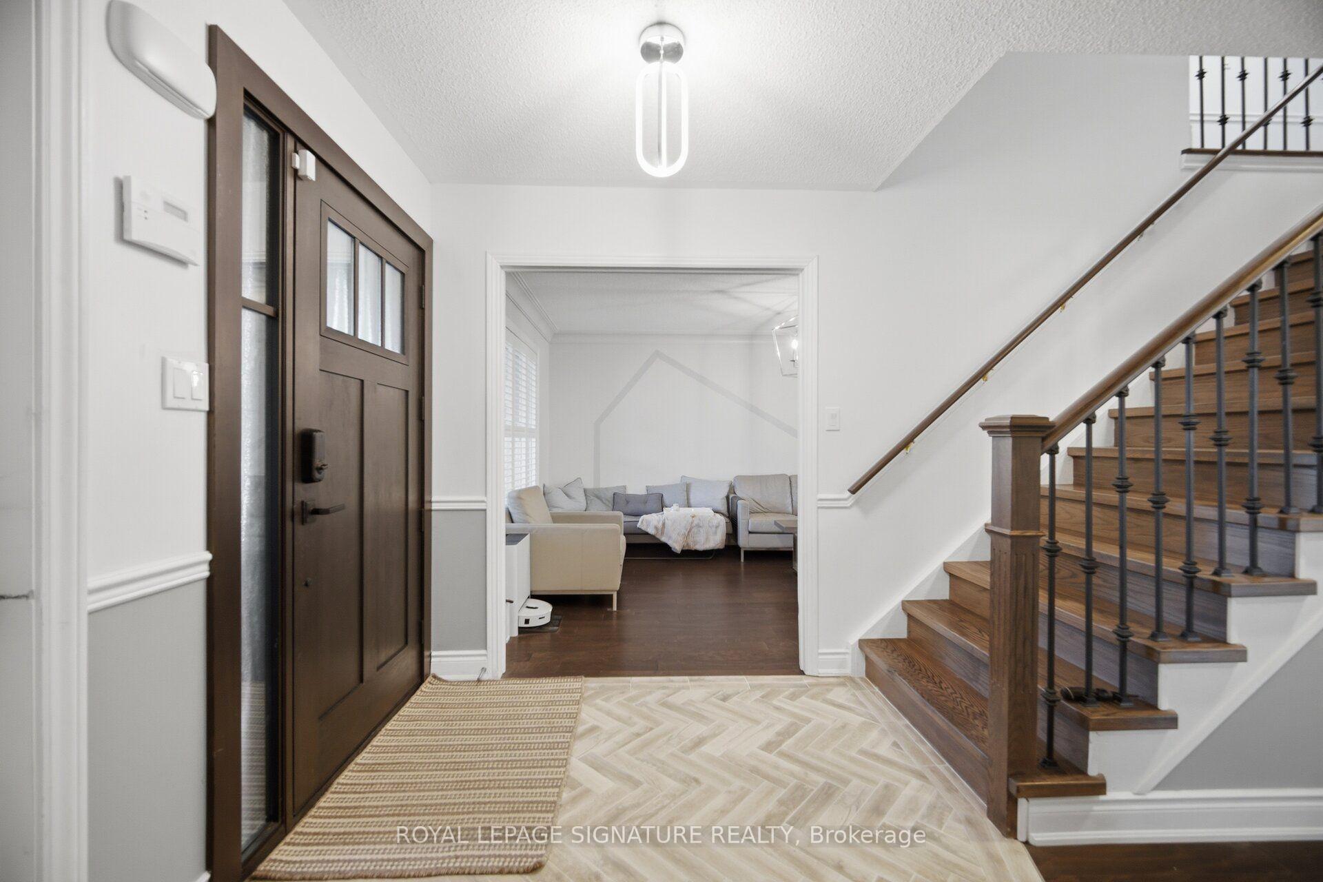 Photo 4 of 3217 Hazelwood Avenue, Burlington, Headon — HOMEH