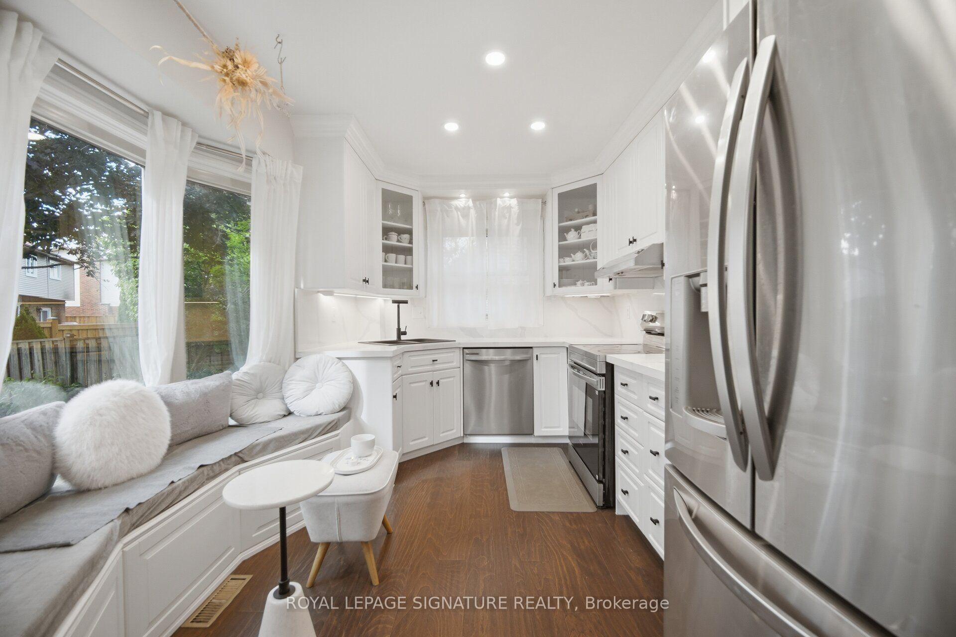 Photo 15 of 3217 Hazelwood Avenue, Burlington, Headon — HOMEH