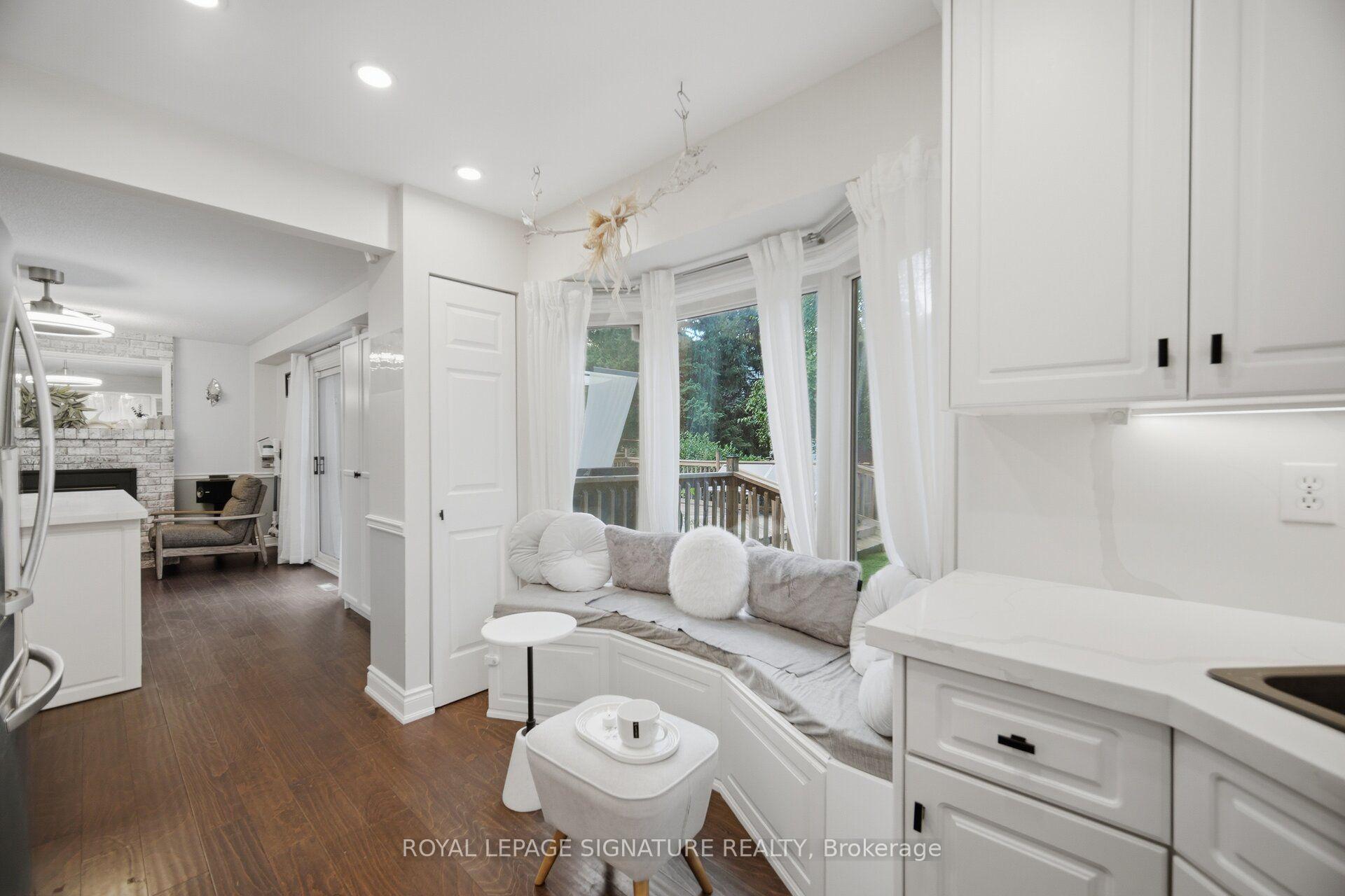 Photo 14 of 3217 Hazelwood Avenue, Burlington, Headon — HOMEH