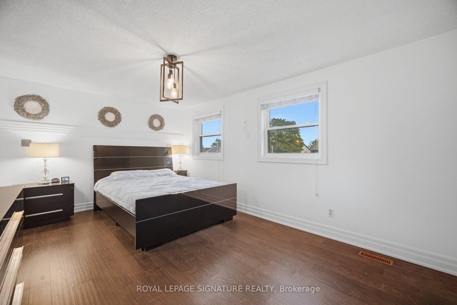 Photo 23 of 3217 Hazelwood Avenue, Burlington, Headon — HOMEH