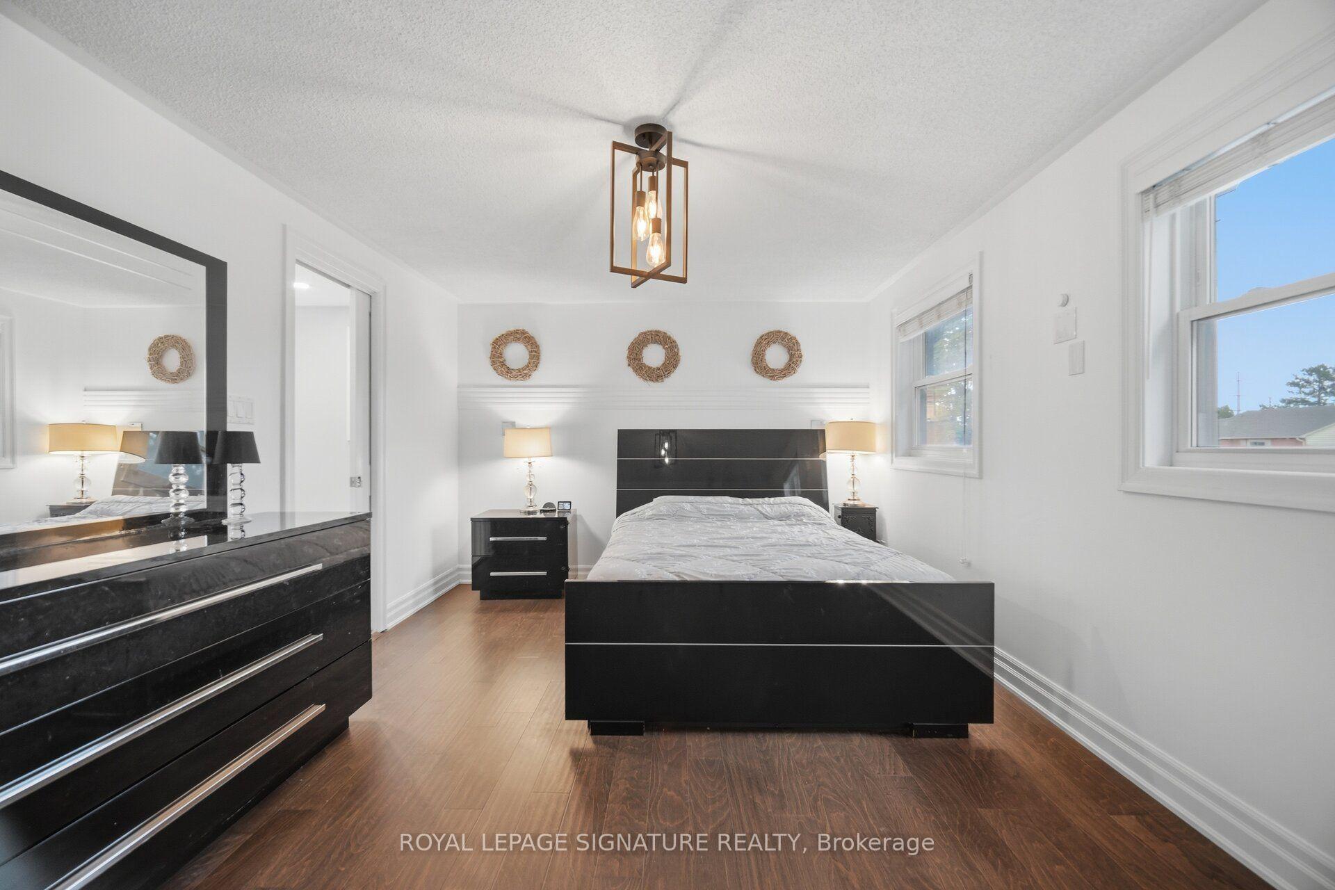 Photo 24 of 3217 Hazelwood Avenue, Burlington, Headon — HOMEH