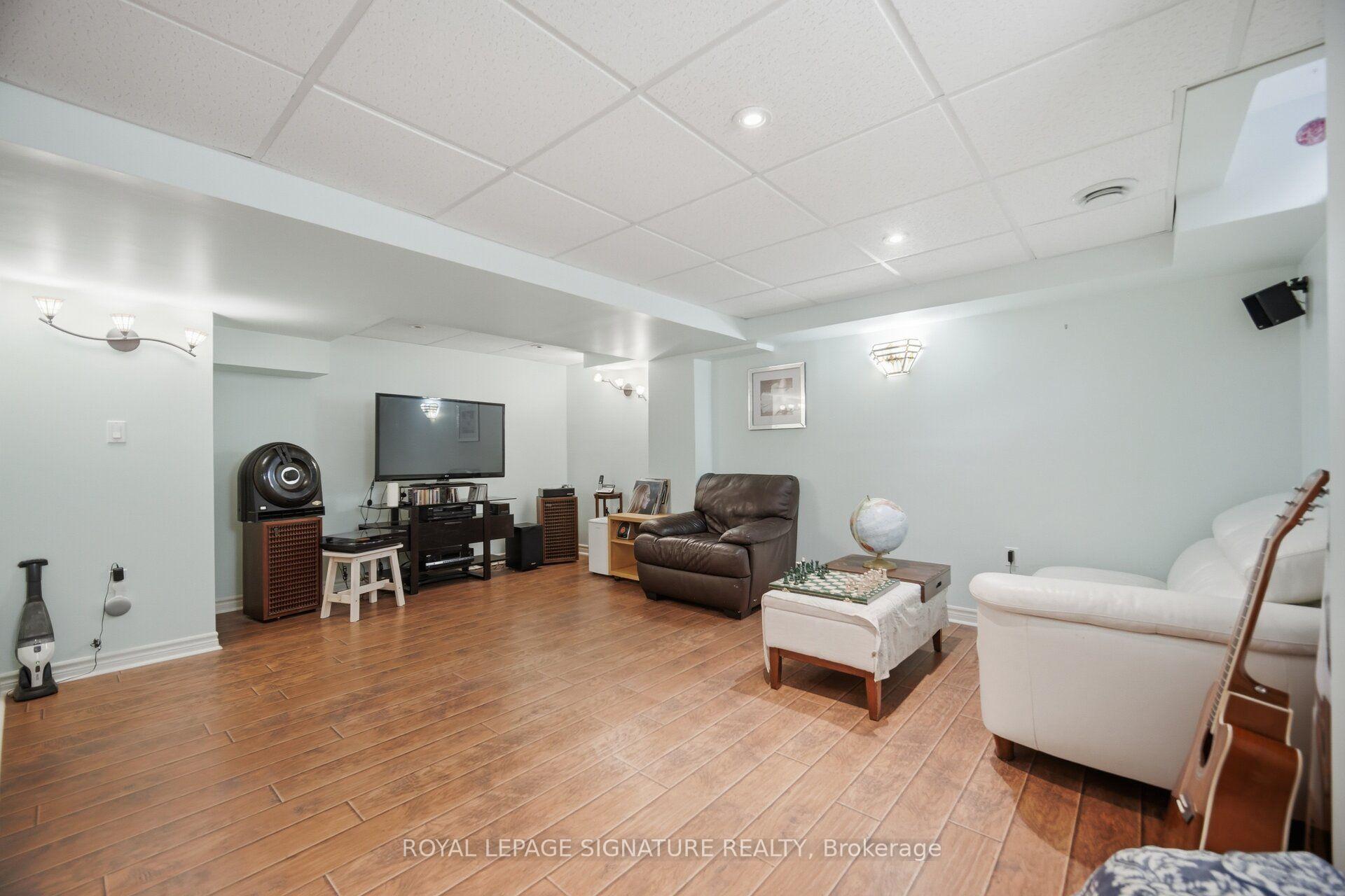 Photo 35 of 3217 Hazelwood Avenue, Burlington, Headon — HOMEH