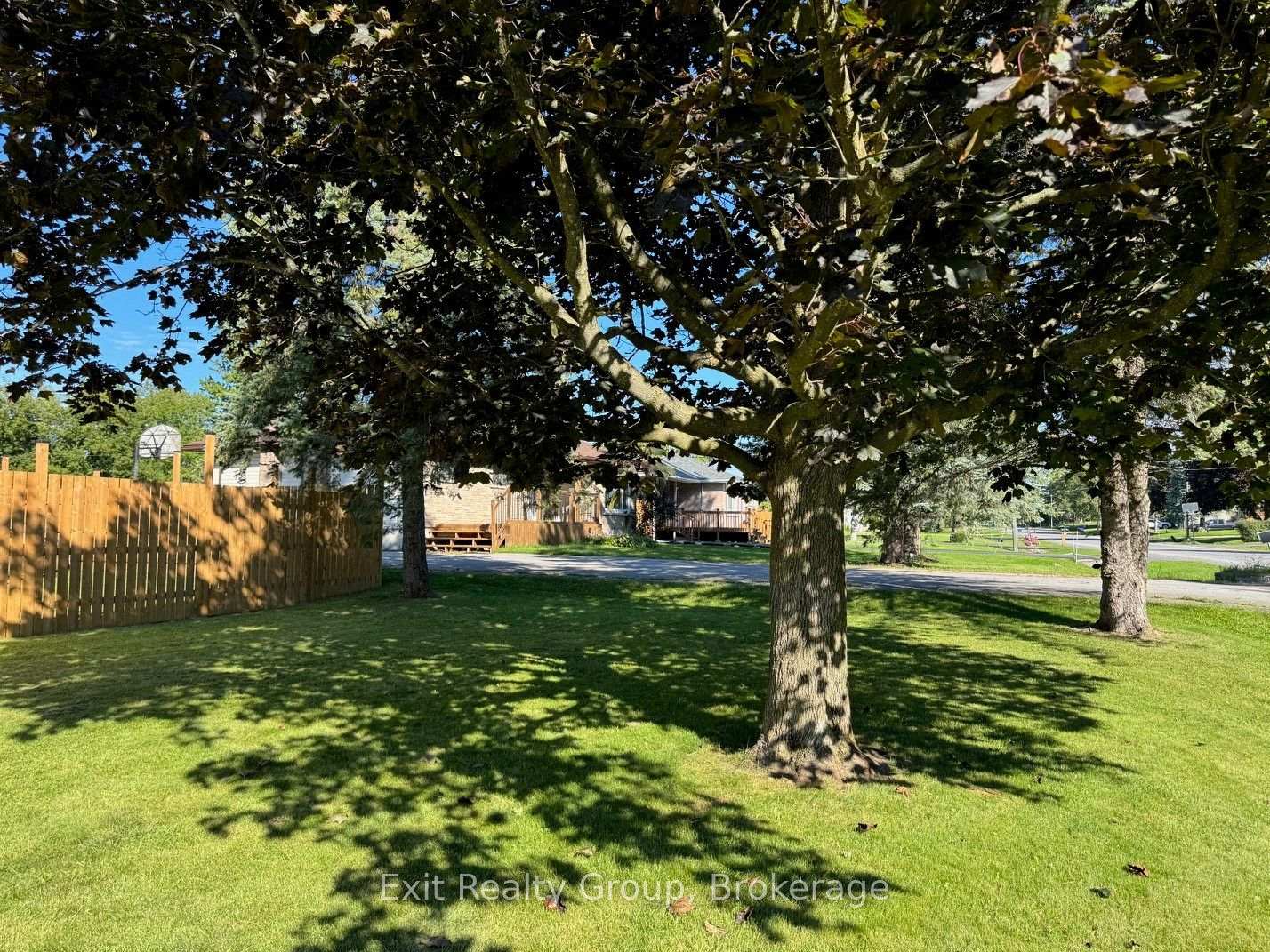 Photo 12 of 29 Chatterton Valley Crescent, Quinte West, Sidney Ward — HOMEH