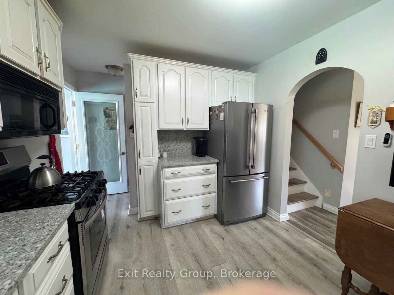 Photo 22 of 29 Chatterton Valley Crescent, Quinte West, Sidney Ward — HOMEH