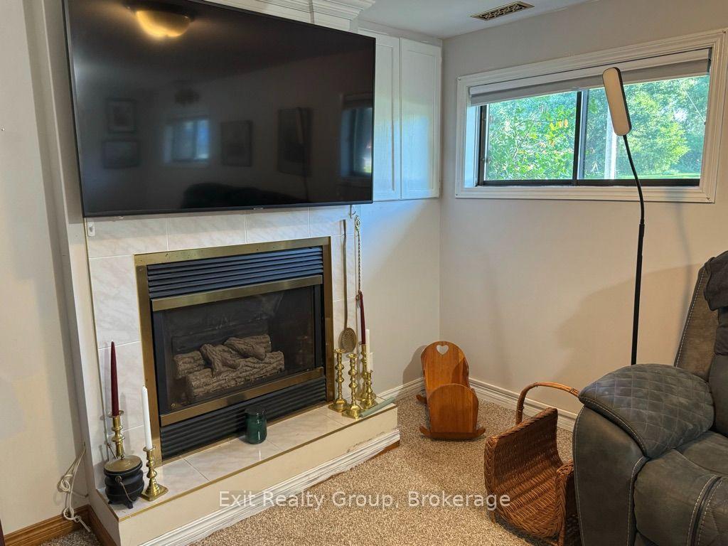 Photo 38 of 29 Chatterton Valley Crescent, Quinte West, Sidney Ward — HOMEH