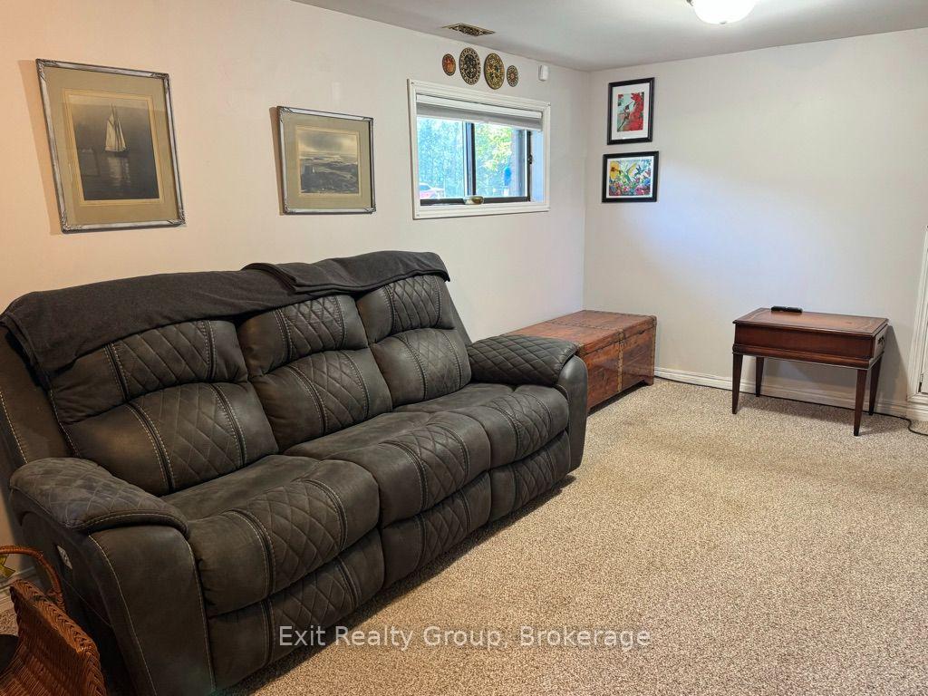 Photo 39 of 29 Chatterton Valley Crescent, Quinte West, Sidney Ward — HOMEH