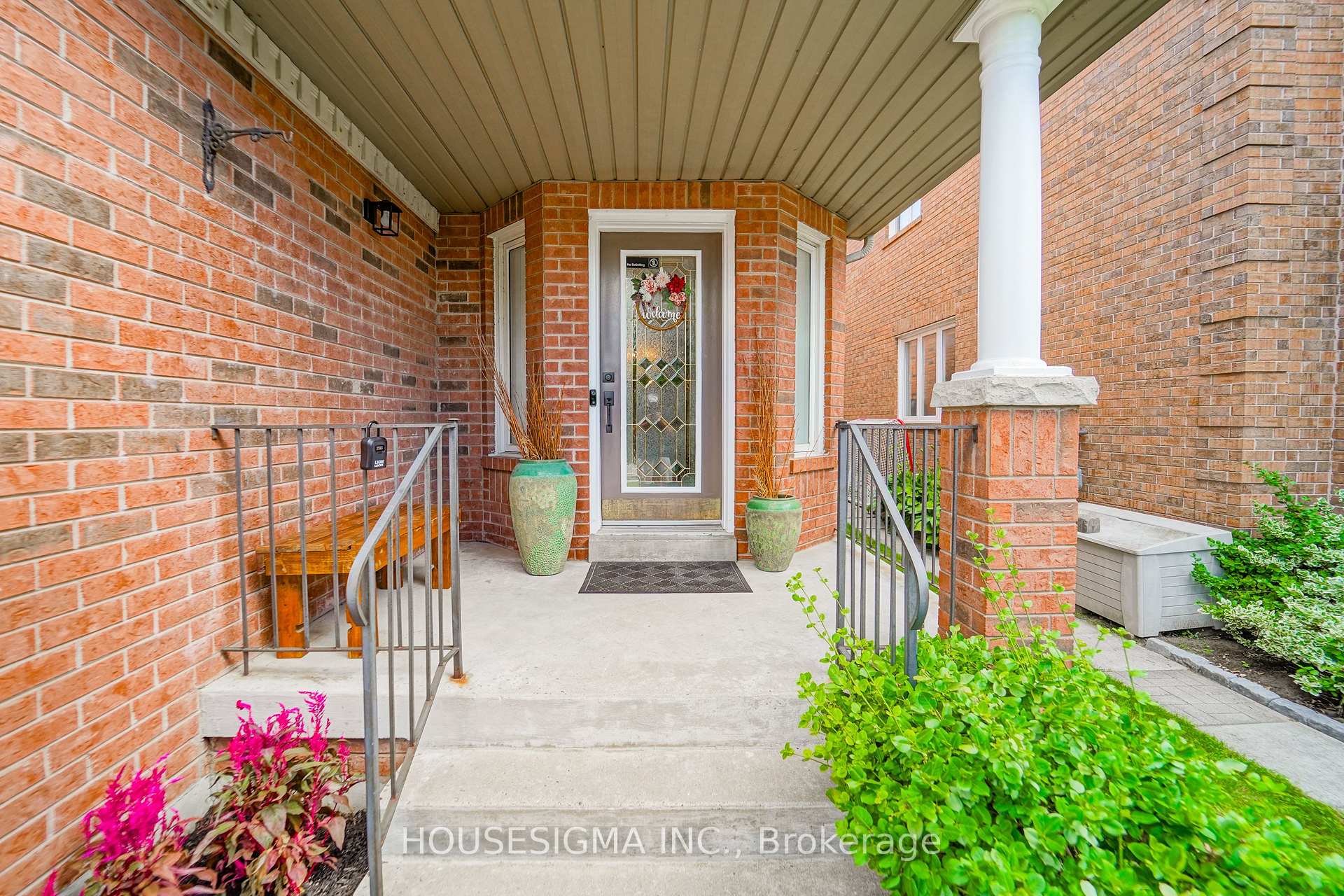 Photo 5 of 97 Bach Avenue, Whitby, Rolling Acres — HOMEH