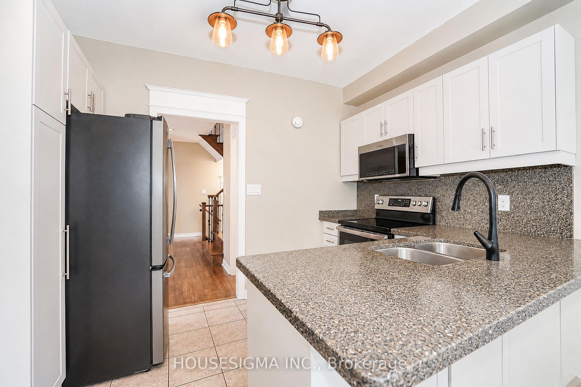 Photo 16 of 97 Bach Avenue, Whitby, Rolling Acres — HOMEH