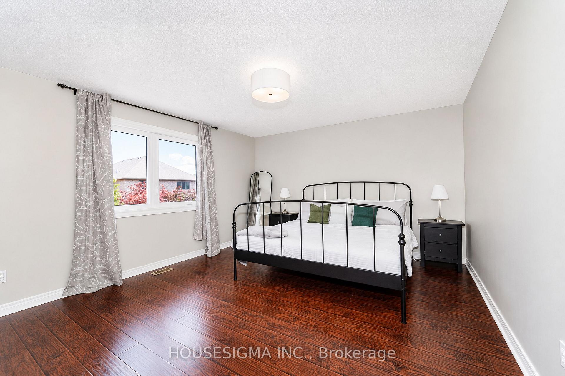 Photo 22 of 97 Bach Avenue, Whitby, Rolling Acres — HOMEH