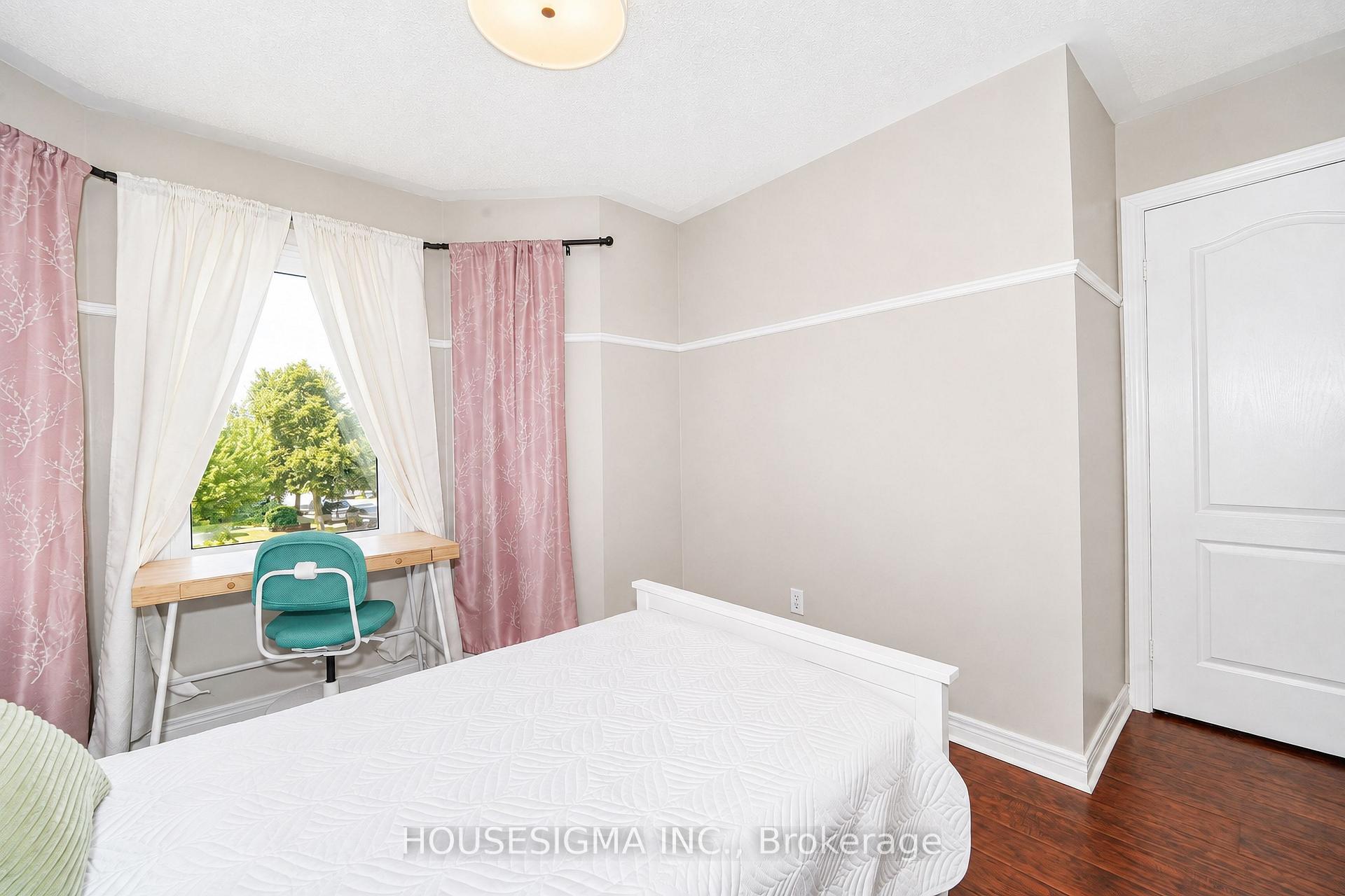Photo 28 of 97 Bach Avenue, Whitby, Rolling Acres — HOMEH