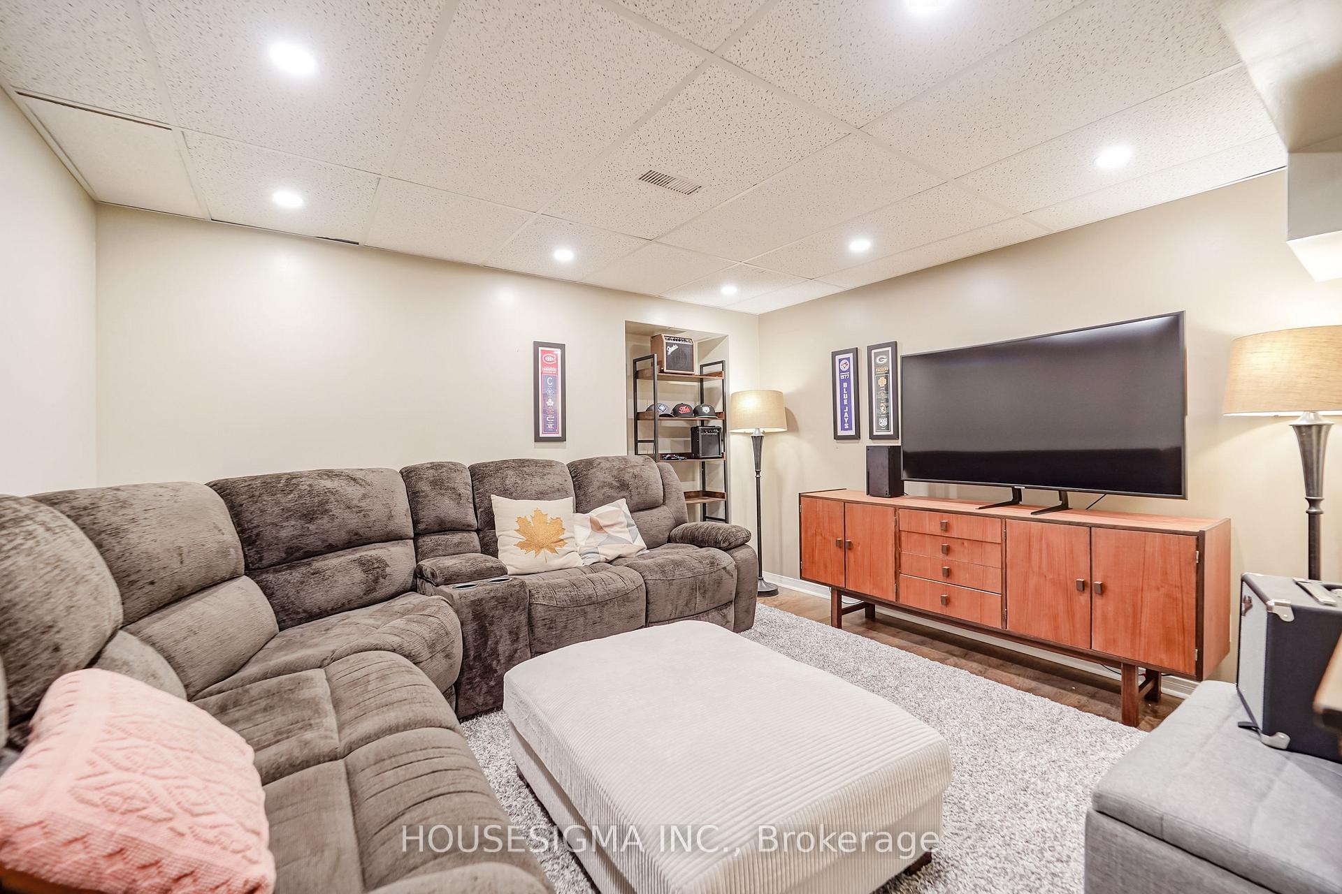 Photo 30 of 97 Bach Avenue, Whitby, Rolling Acres — HOMEH