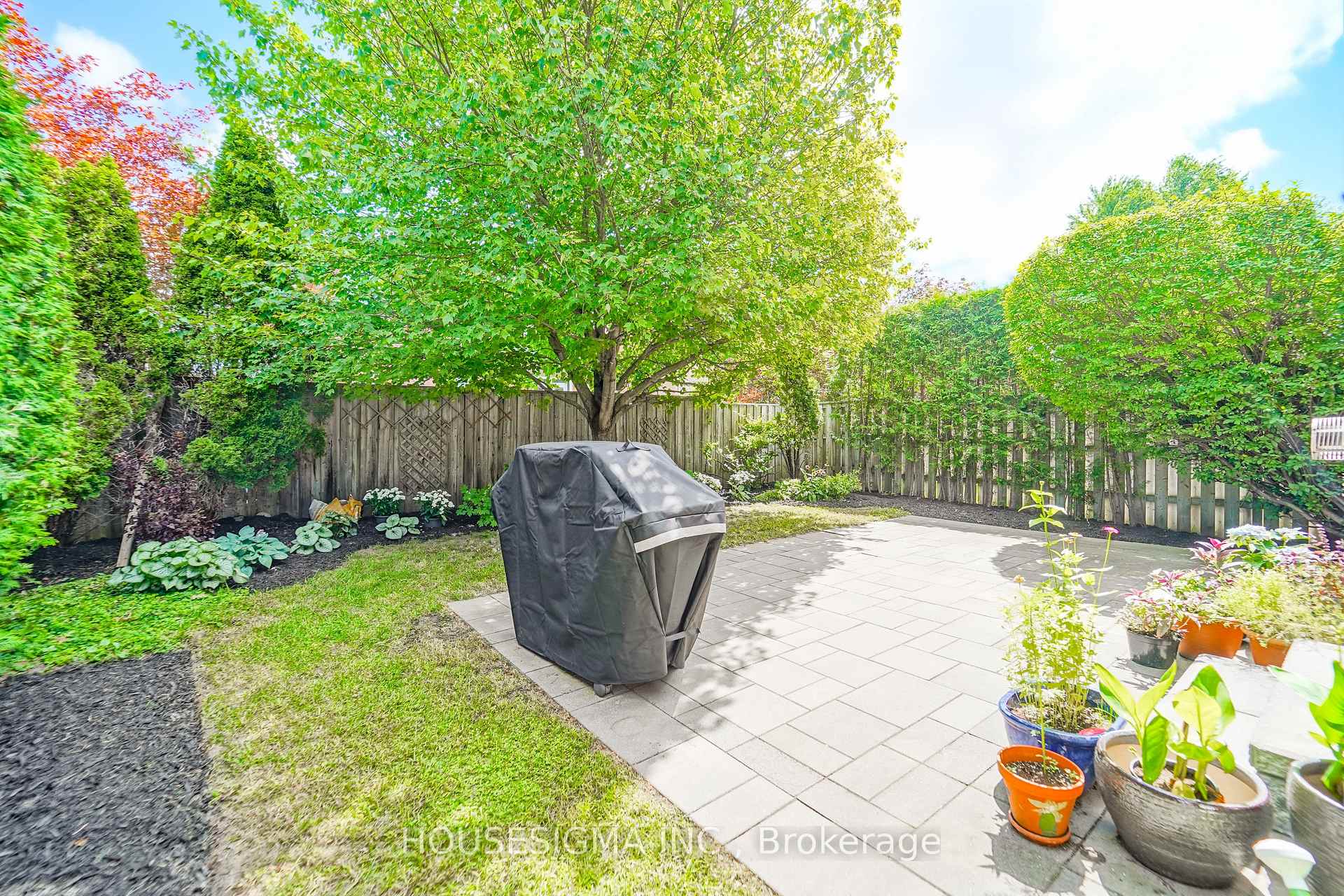 Photo 38 of 97 Bach Avenue, Whitby, Rolling Acres — HOMEH