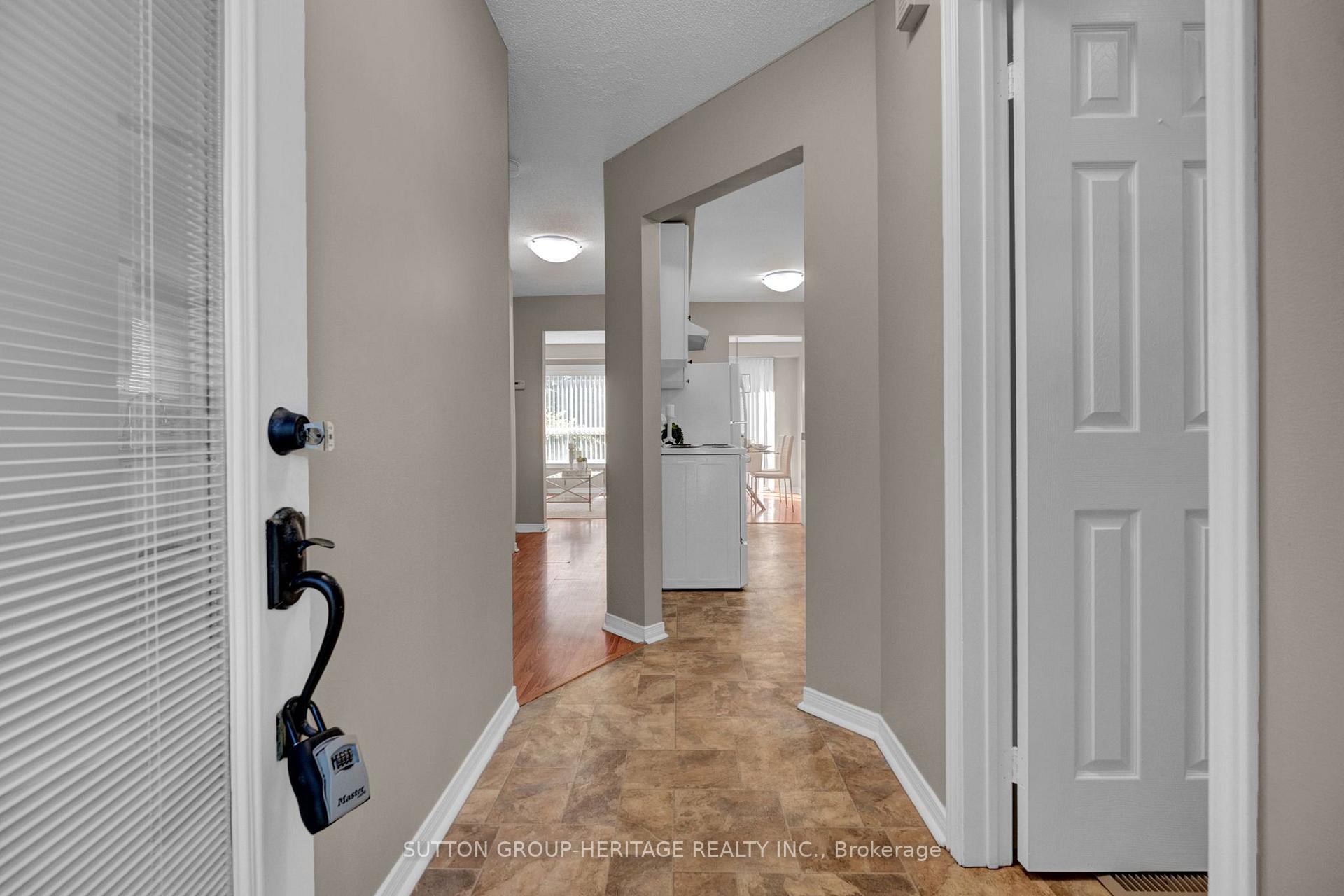 Photo 16 of 5 Fenwick Avenue, Clarington, Bowmanville — HOMEH