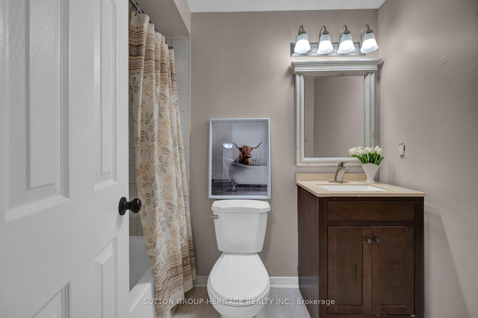 Photo 20 of 5 Fenwick Avenue, Clarington, Bowmanville — HOMEH