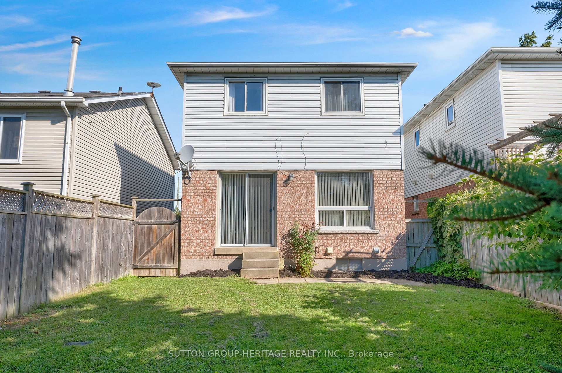 Photo 34 of 5 Fenwick Avenue, Clarington, Bowmanville — HOMEH