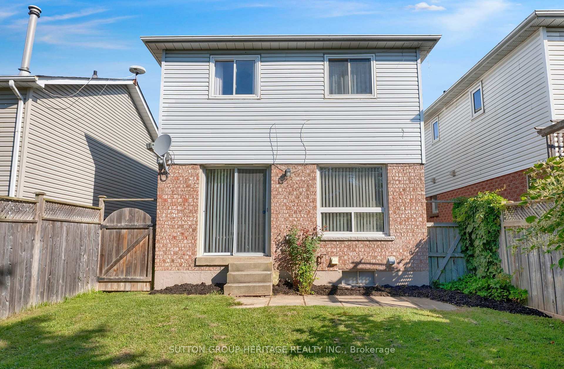 Photo 35 of 5 Fenwick Avenue, Clarington, Bowmanville — HOMEH