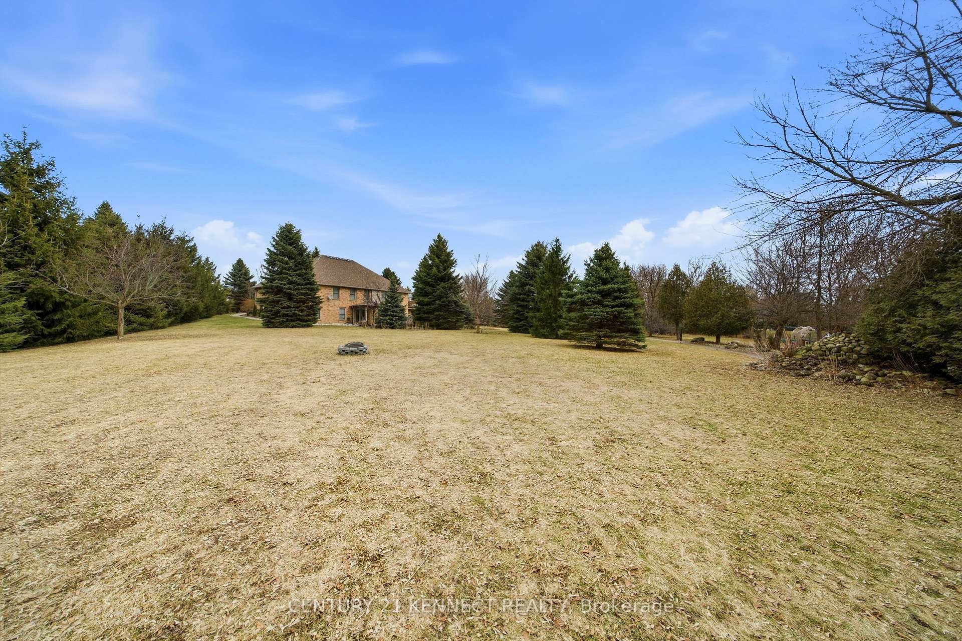 Photo 11 of 6 Laing Court, Puslinch, Morriston — HOMEH