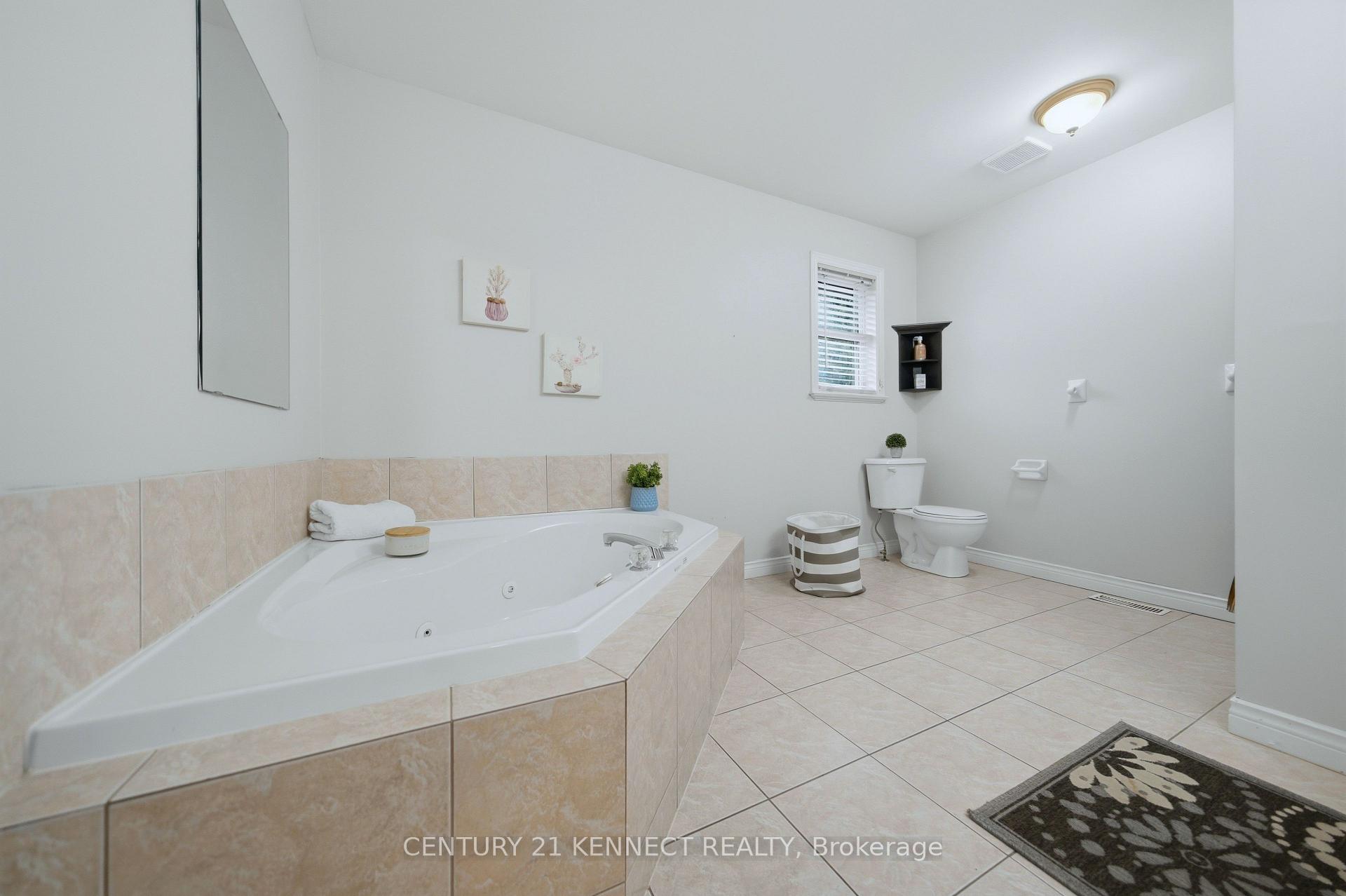 Photo 30 of 6 Laing Court, Puslinch, Morriston — HOMEH