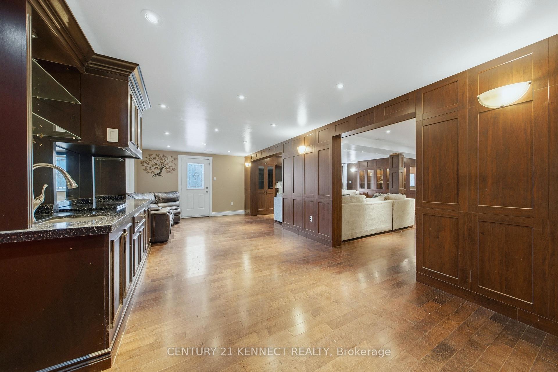 Photo 37 of 6 Laing Court, Puslinch, Morriston — HOMEH