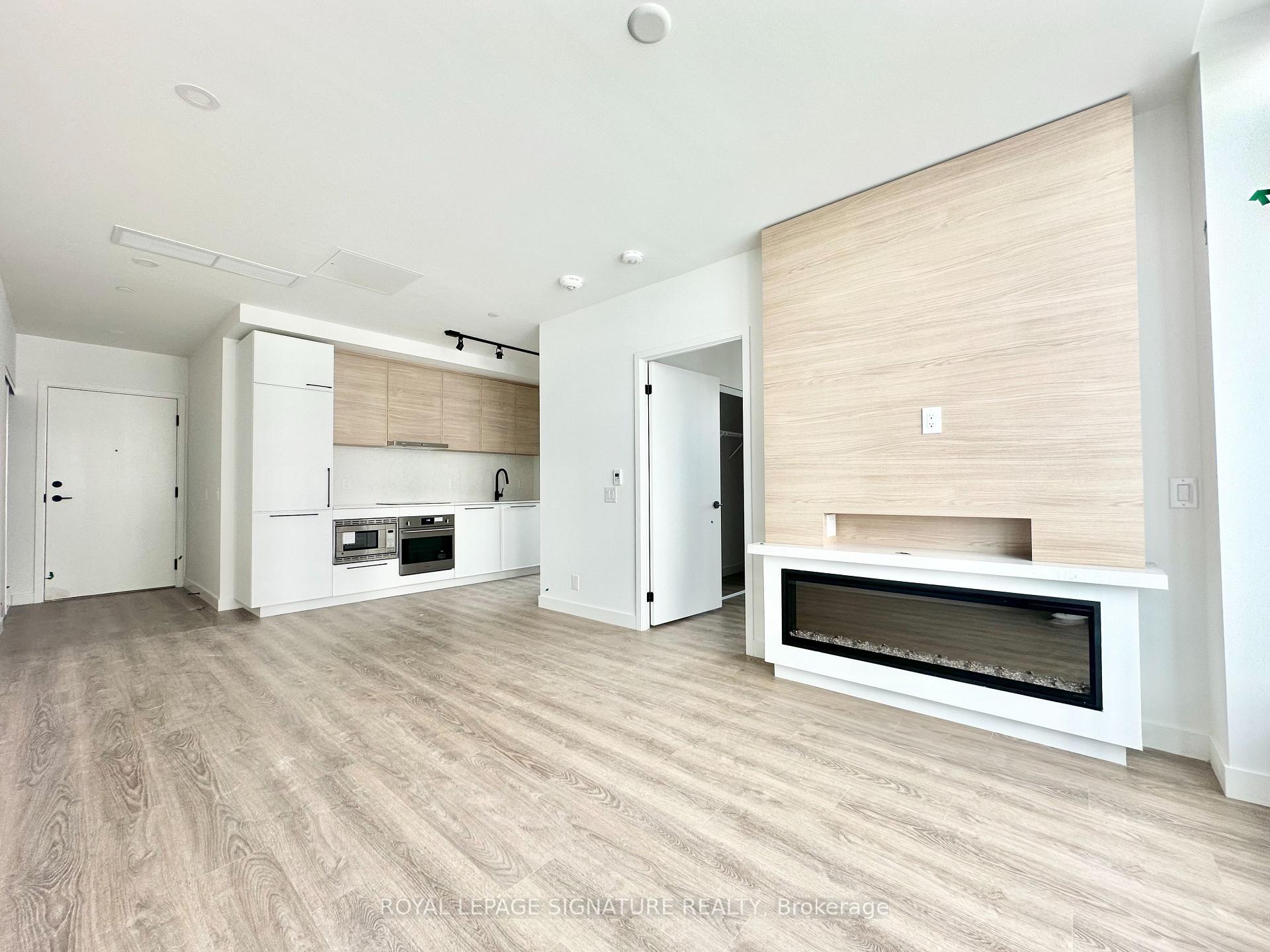 Photo 4 of Unit 804, 1050 Eastern Avenue, Toronto, Greenwood-Coxwell — HOMEH