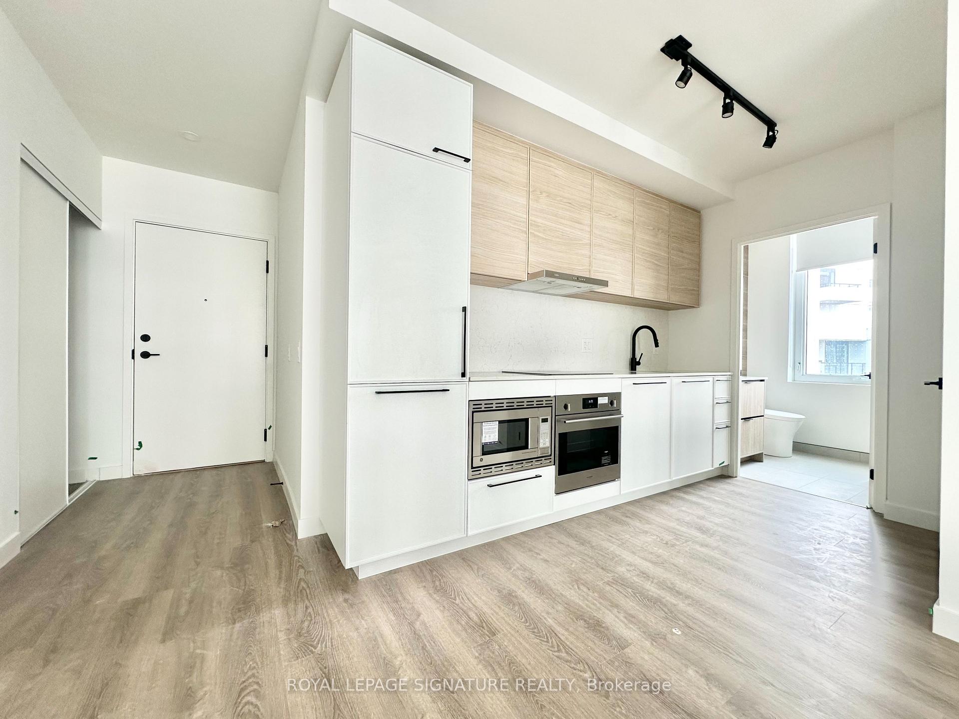 Photo 6 of Unit 804, 1050 Eastern Avenue, Toronto, Greenwood-Coxwell — HOMEH