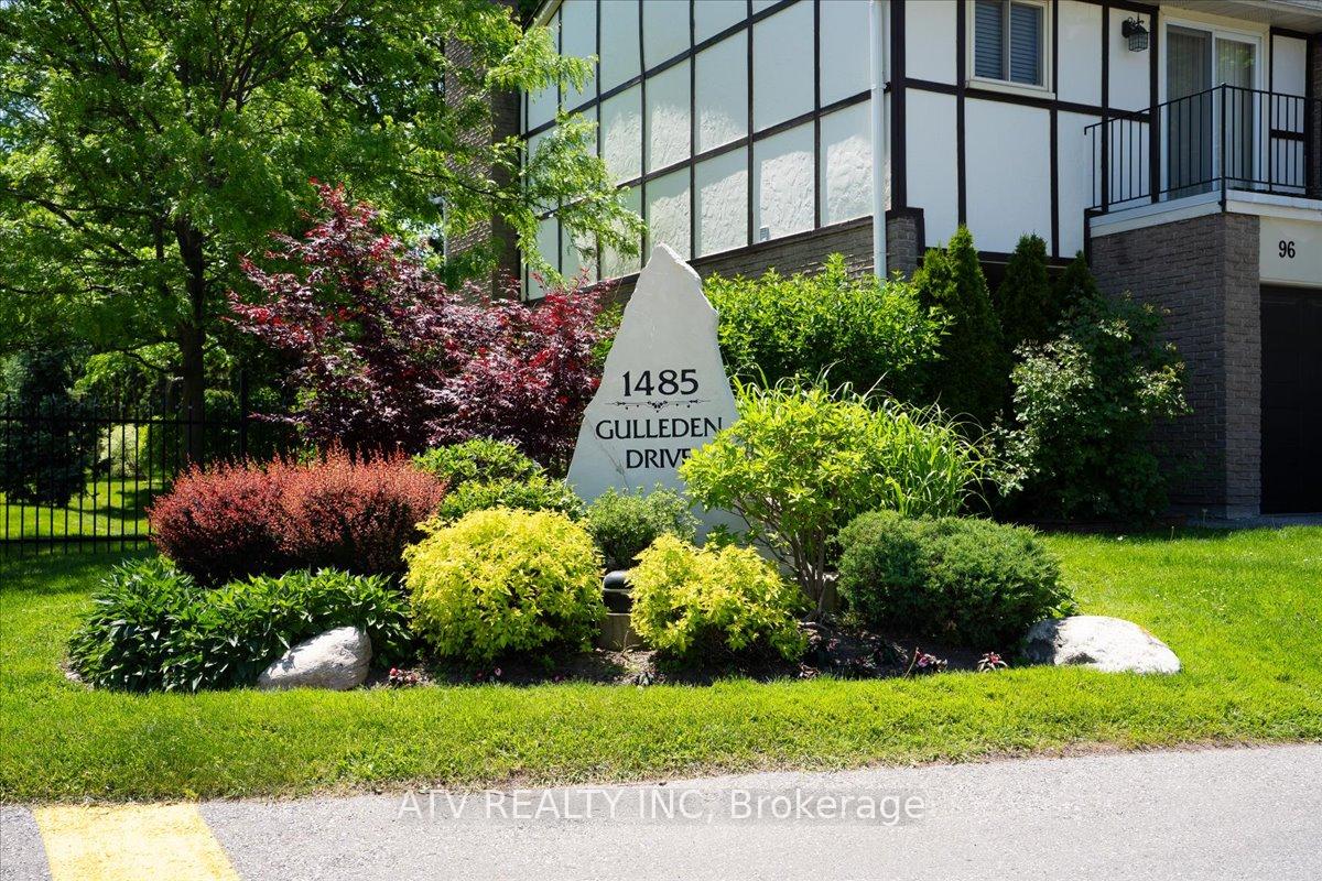 Photo 2 of Unit 21, 1485 Gulleden Drive, Mississauga, Applewood — HOMEH