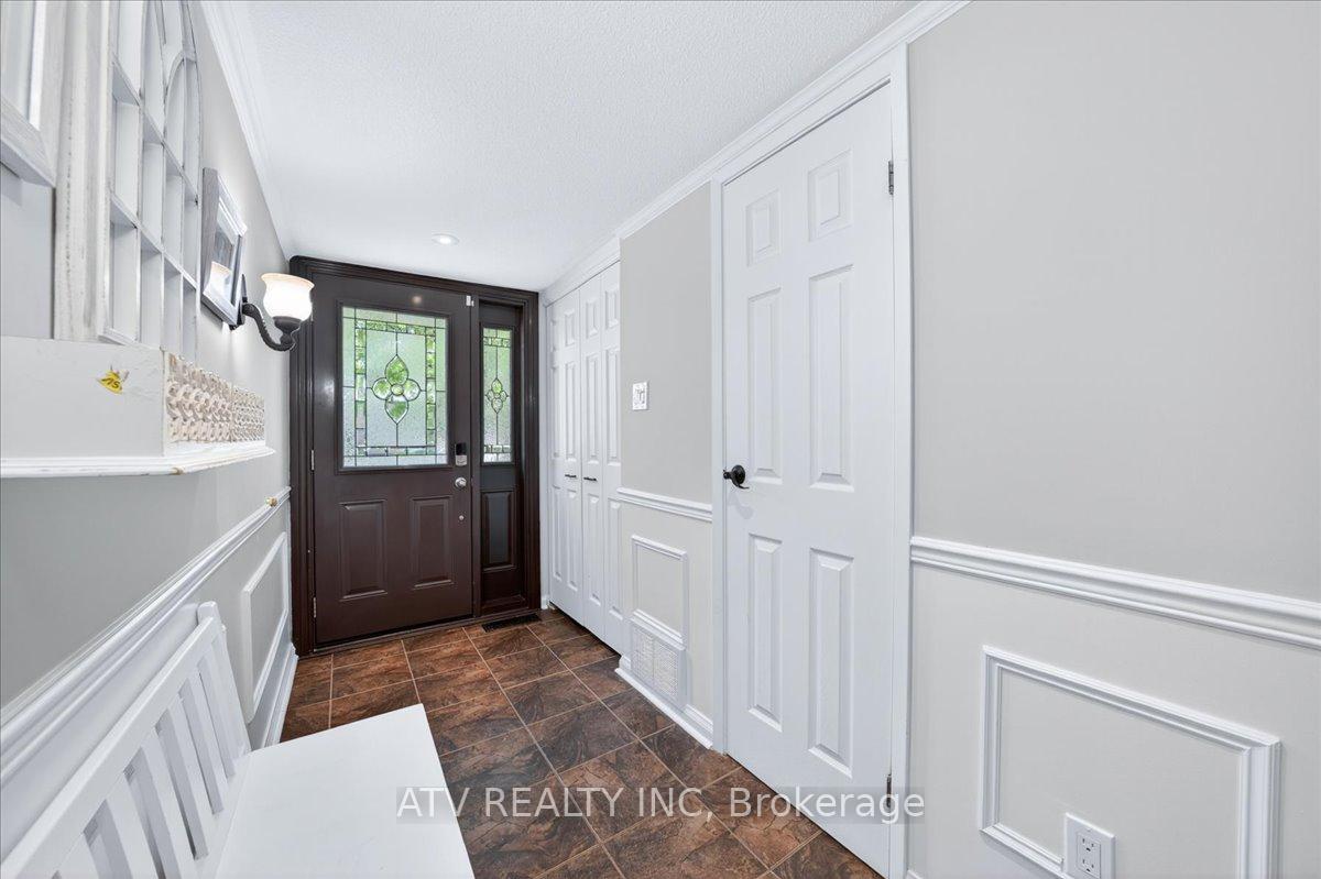 Photo 3 of Unit 21, 1485 Gulleden Drive, Mississauga, Applewood — HOMEH