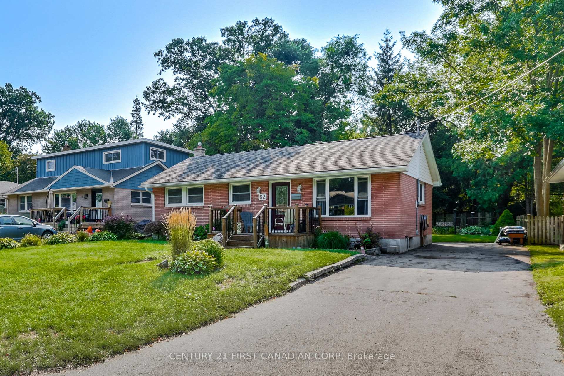 Photo of 62 Thorncrest Crescent