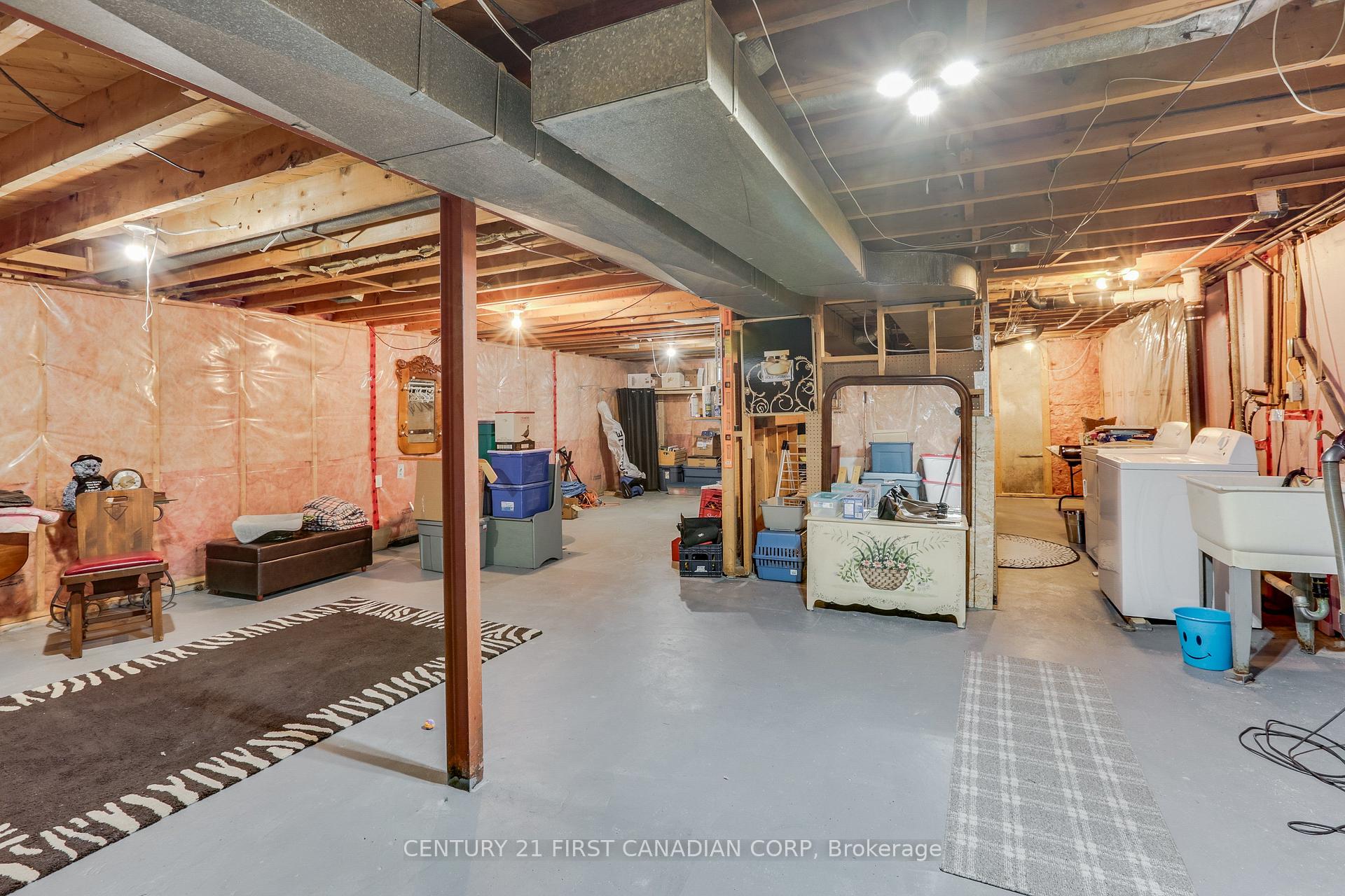 Photo 24 of 62 Thorncrest Crescent, London, South D — HOMEH